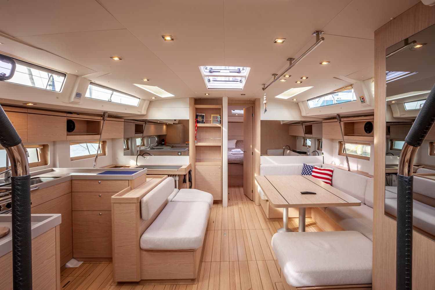 Oceanis 51.1 - photo 15