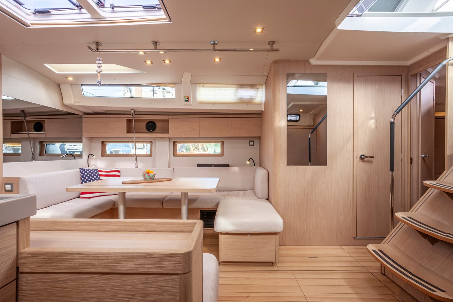 Oceanis 51.1 - photo 20