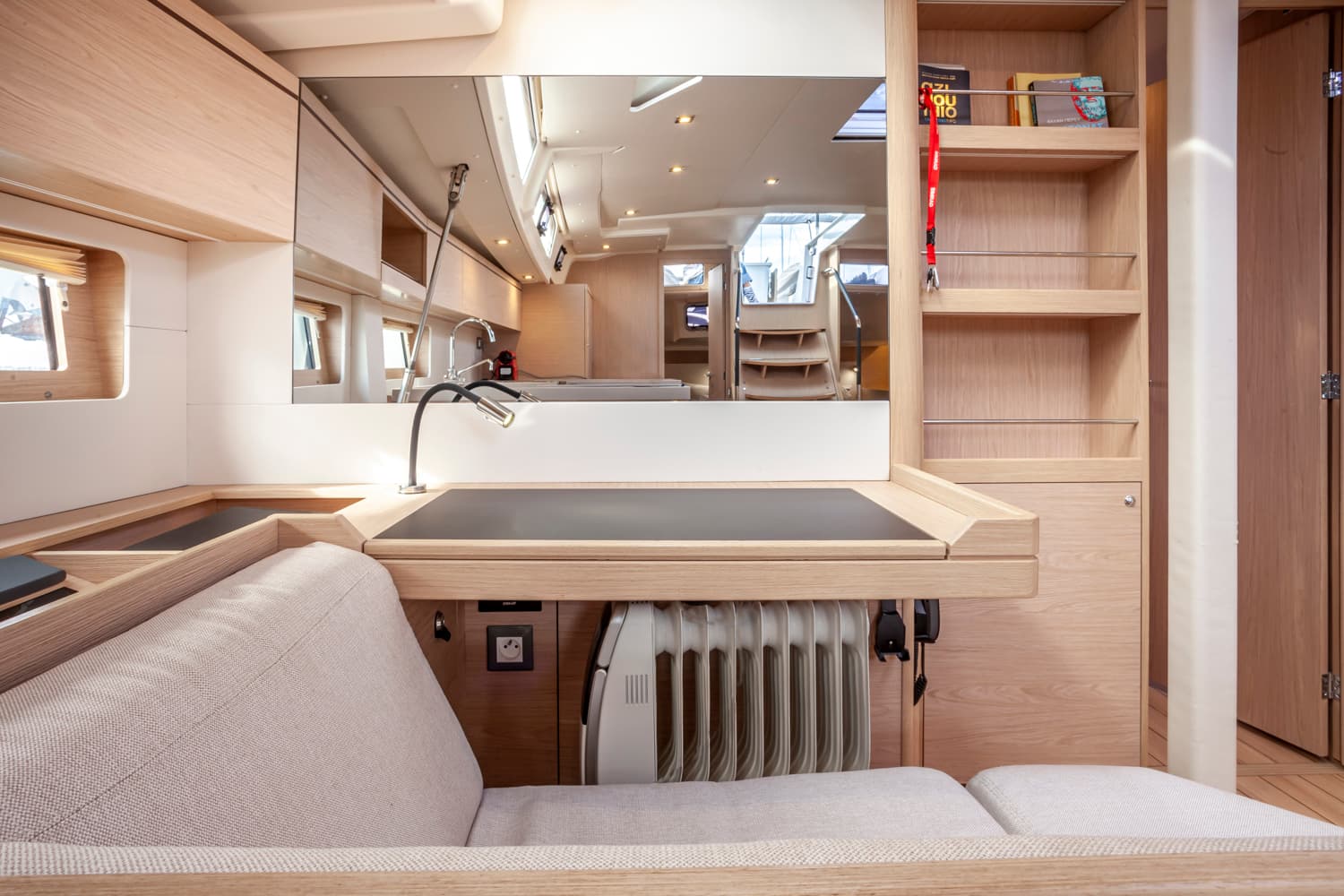 Oceanis 51.1 - photo 28