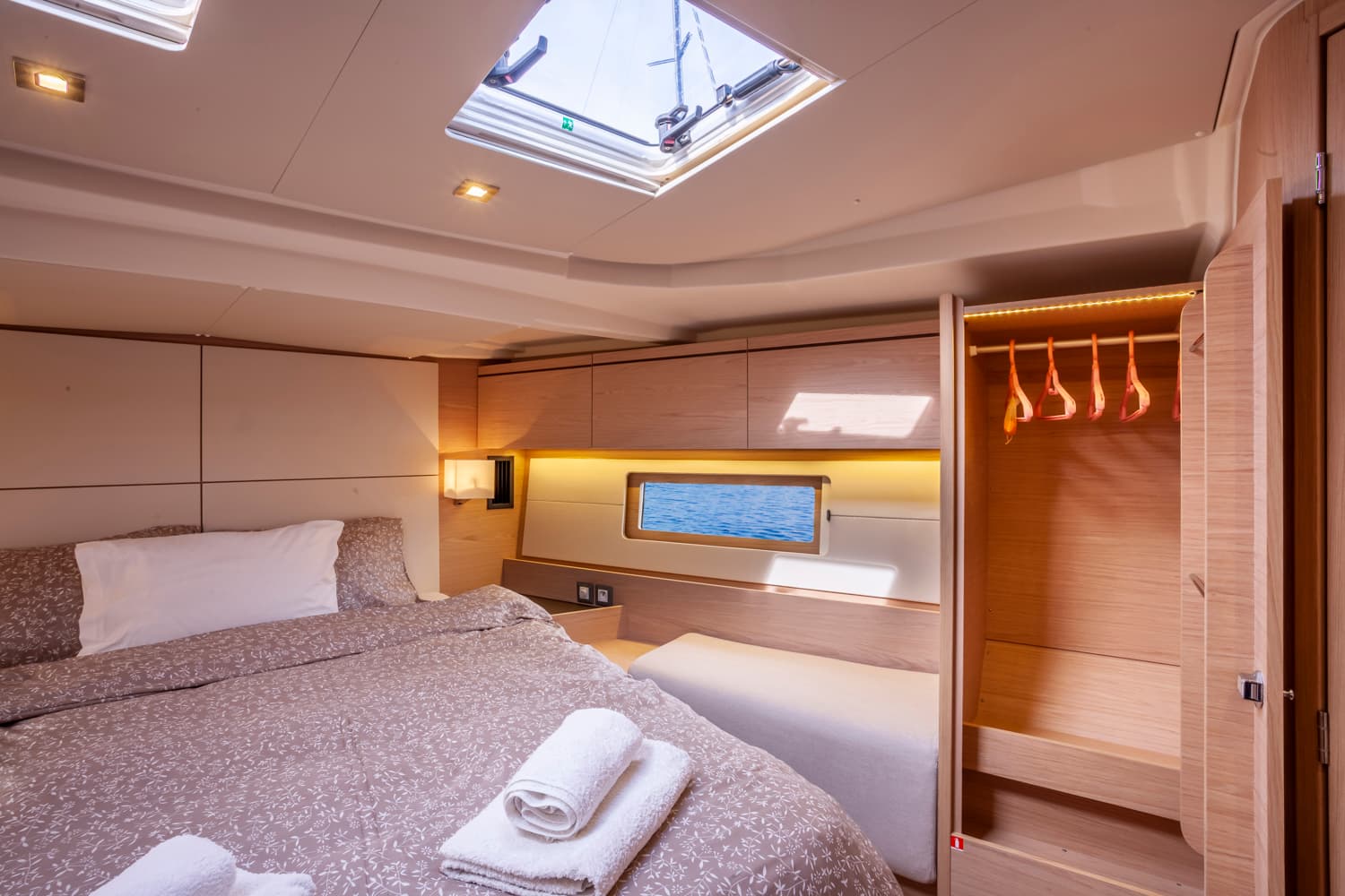 Oceanis 51.1 - photo 30