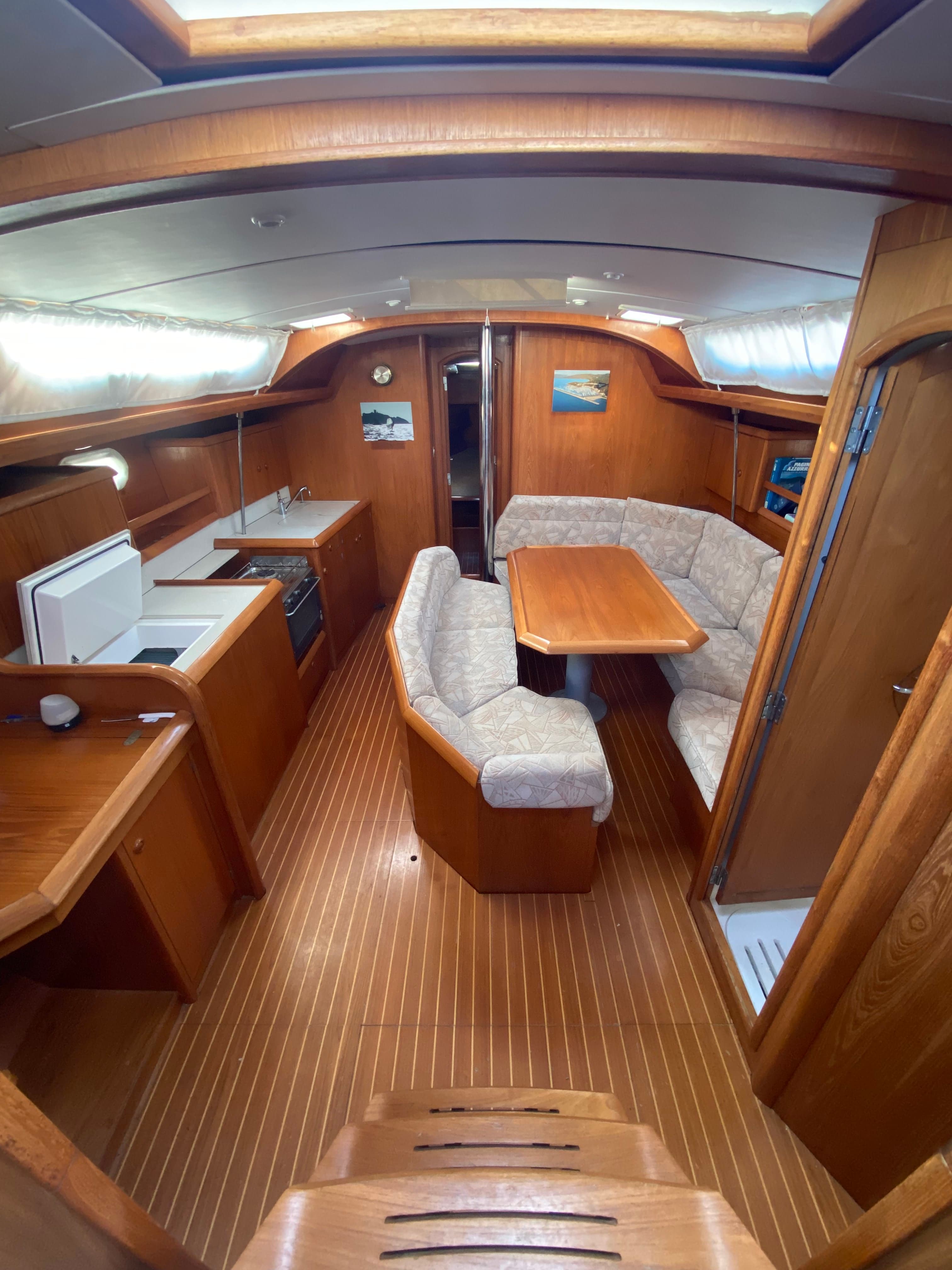 Sun Odyssey 42.2 - photo 23