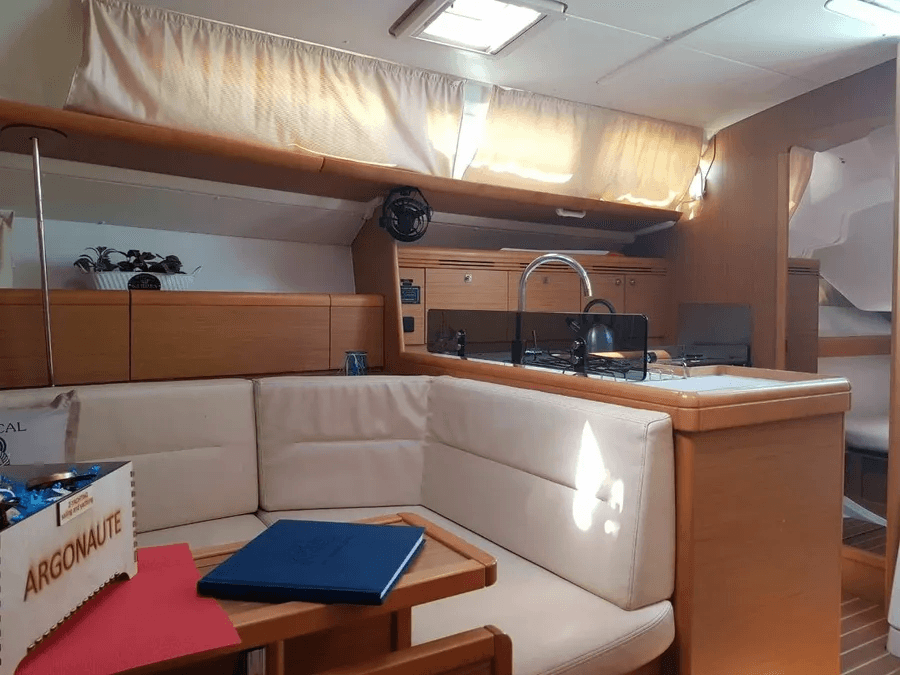 Sun Odyssey 42 i - photo 16
