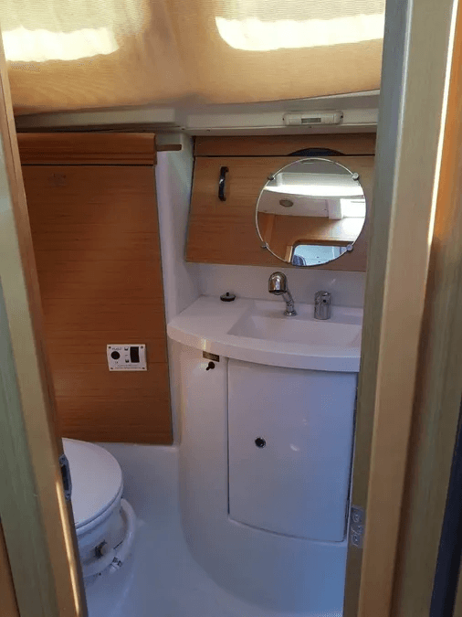 Sun Odyssey 42 i - photo 20