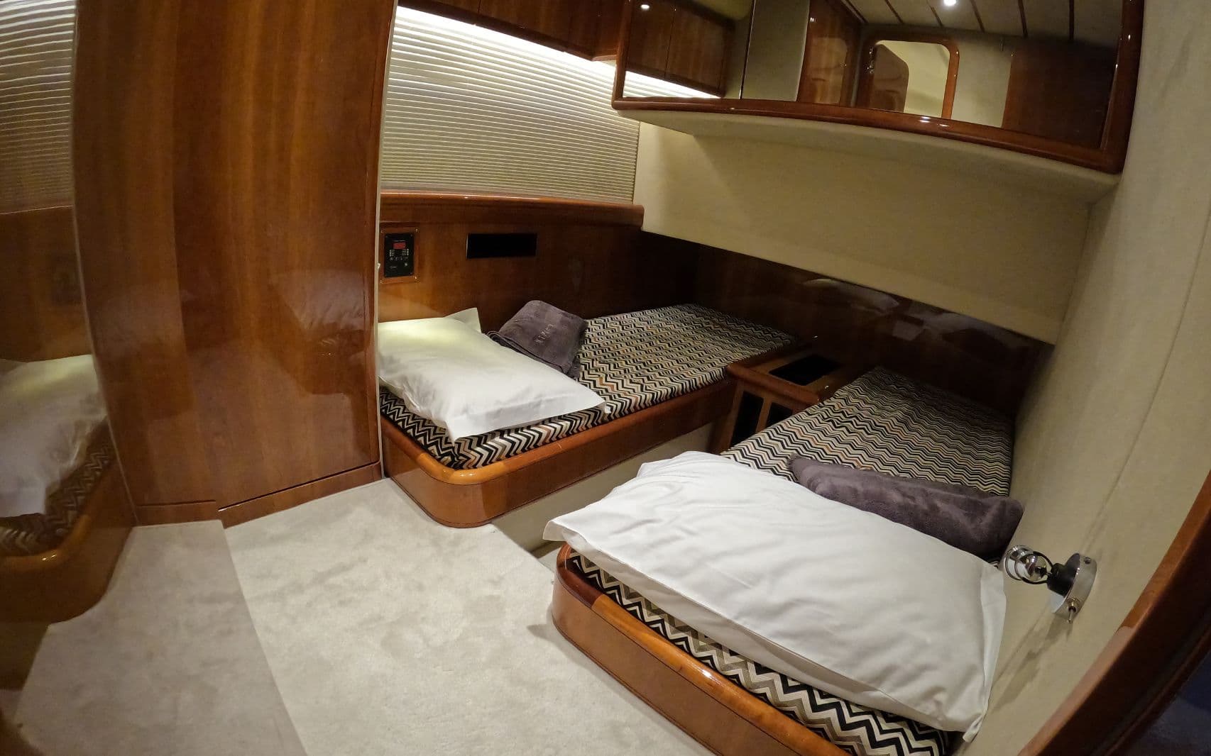 Ferretti 57 Fly Anniversary - photo 8