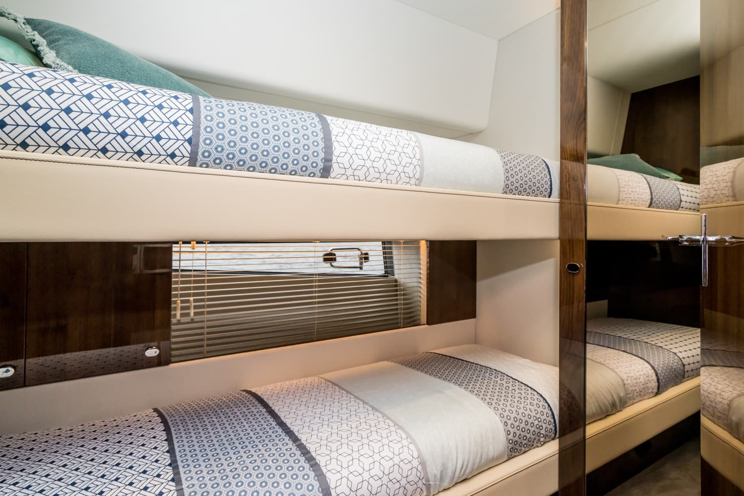 Fairline Squadron 50 - photo 4