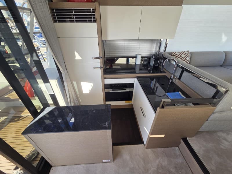 Prestige 520 Fly  - photo 6