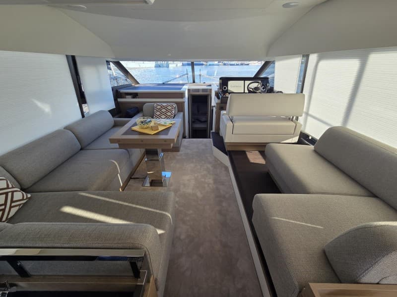Prestige 520 Fly  - photo 9