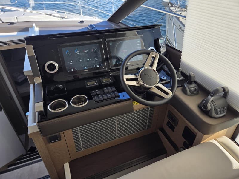 Prestige 520 Fly  - photo 10