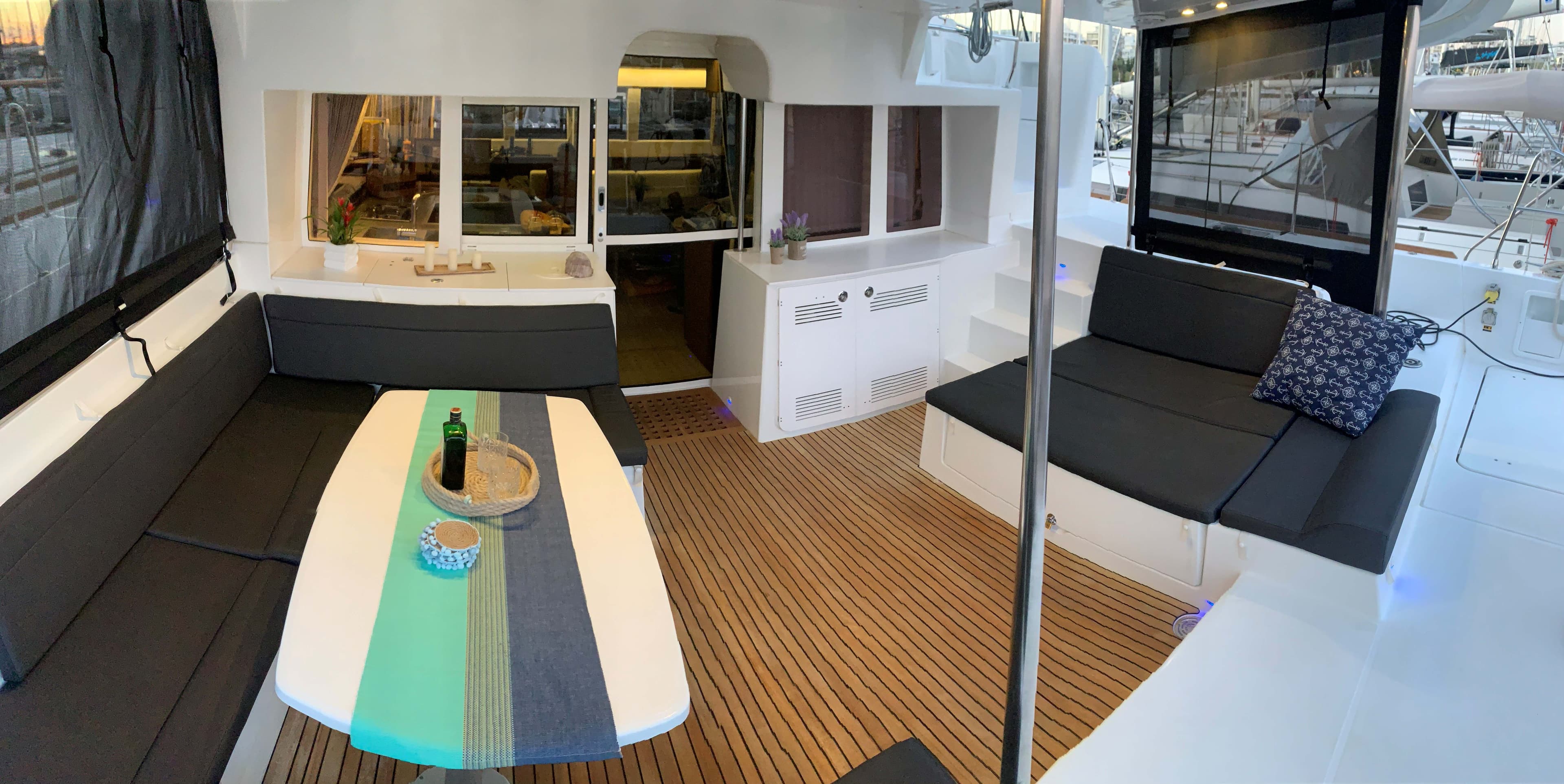 Lagoon 450 Fly - photo 11