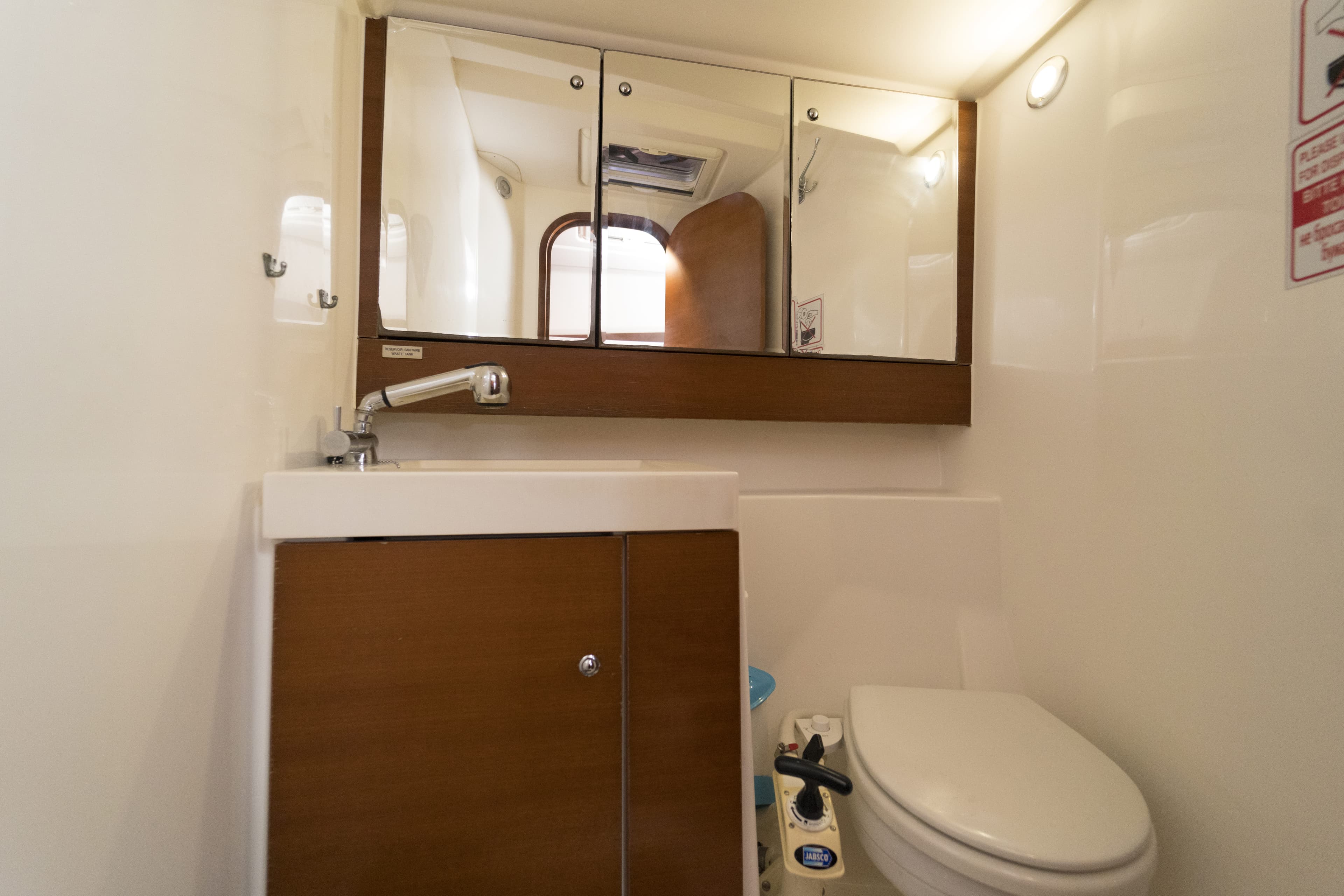 Dufour 405 Grand Large - photo 18