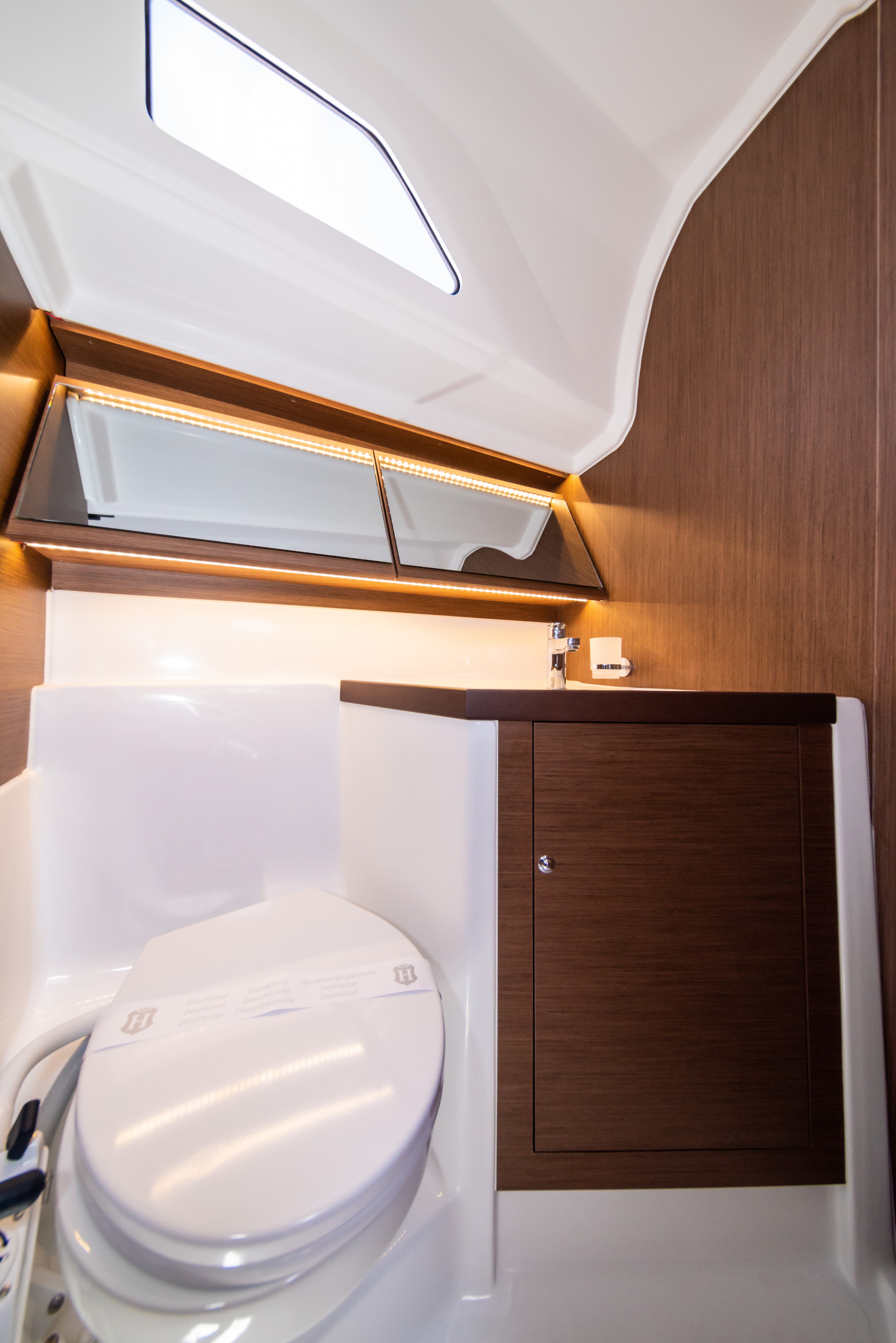 Oceanis 40.1 - photo 36