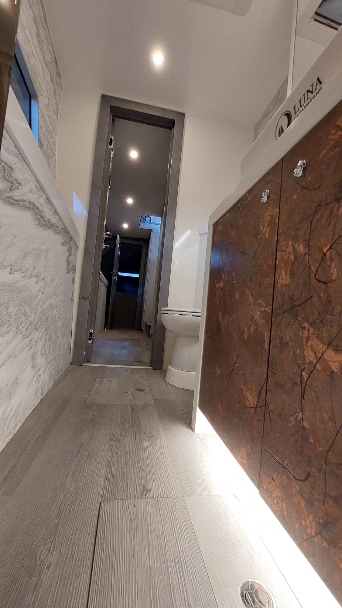 Luna 47 Power - photo 14