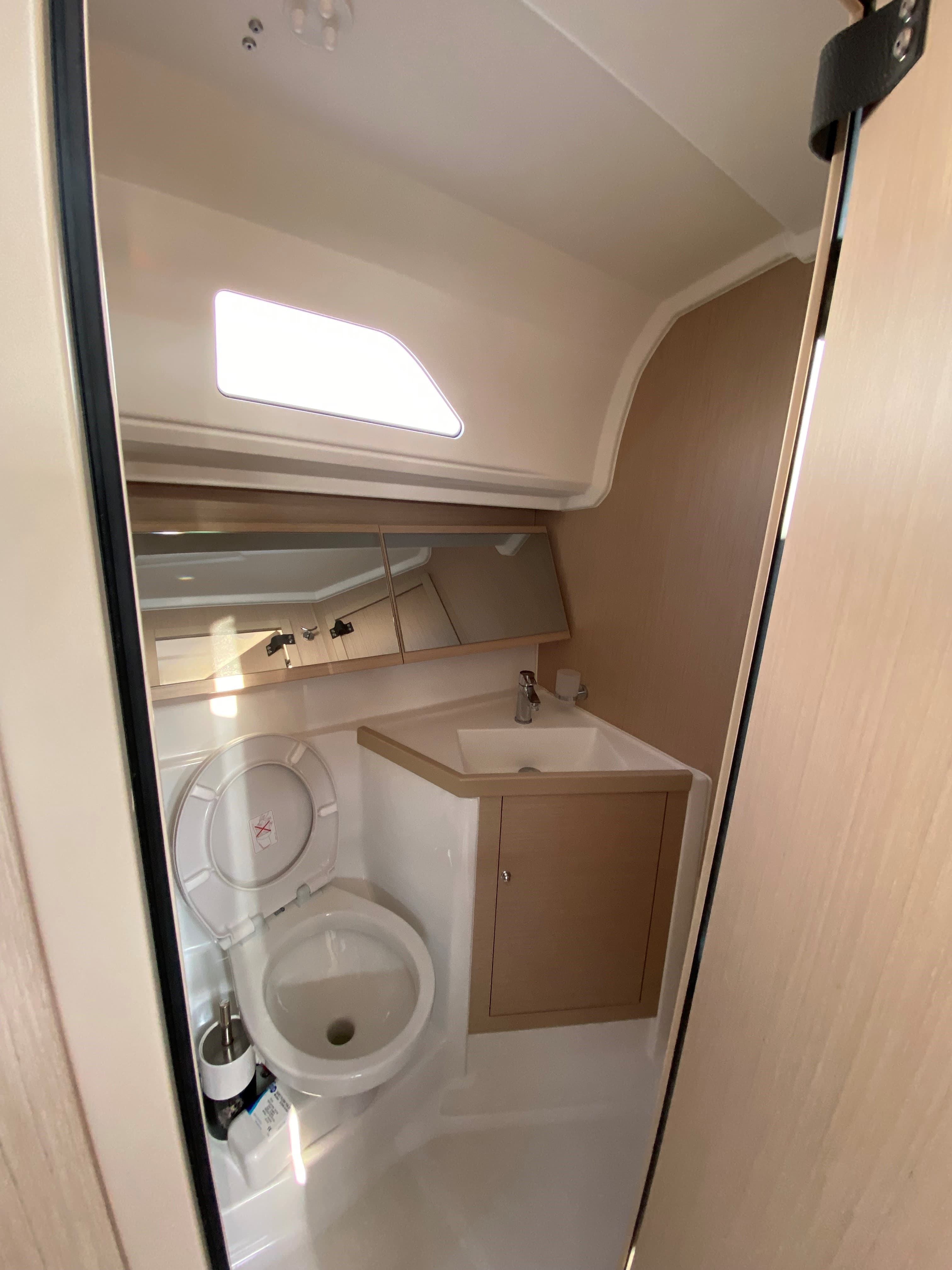 Oceanis 40.1 - photo 7