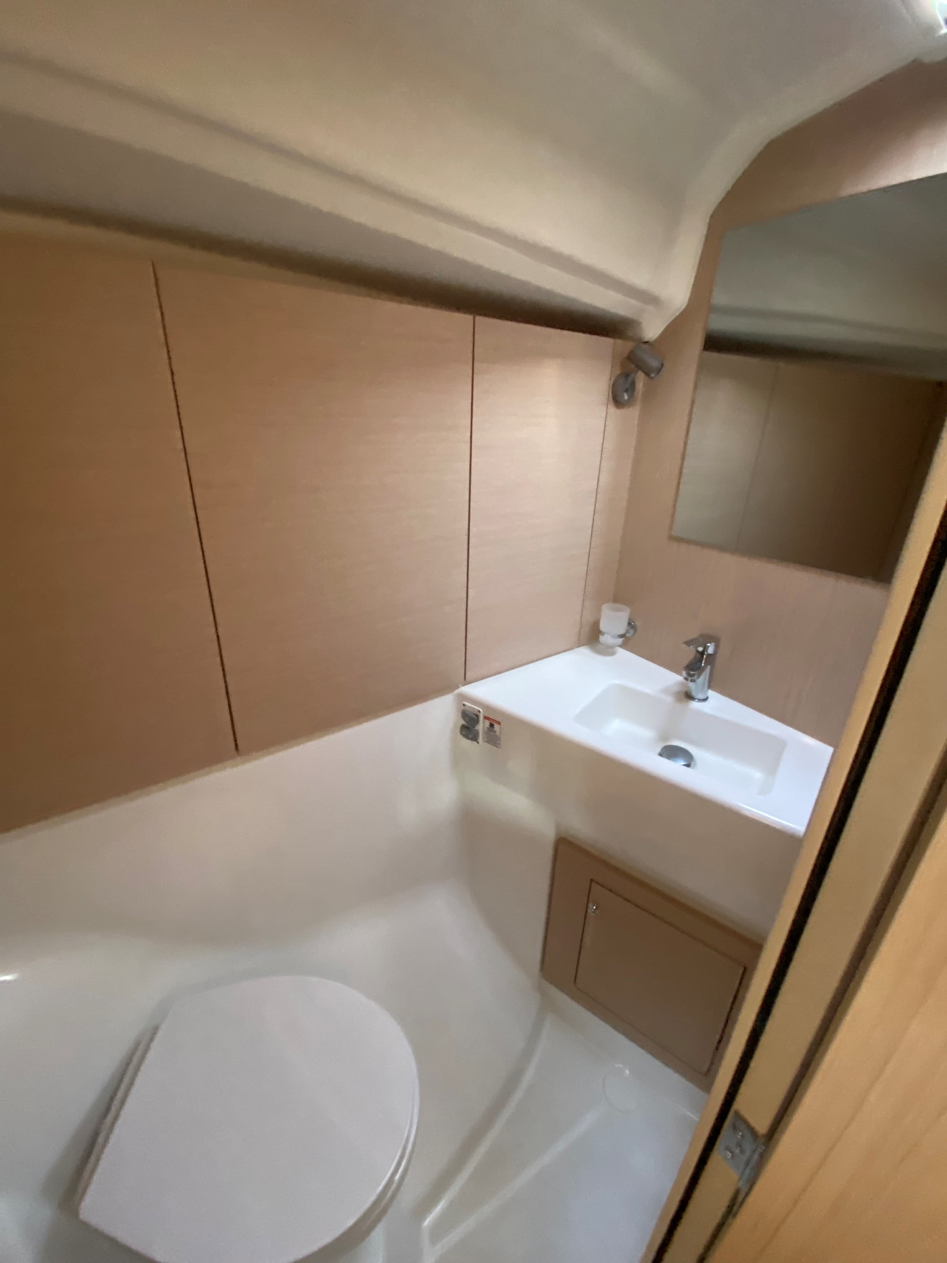 Oceanis 40.1 - photo 8