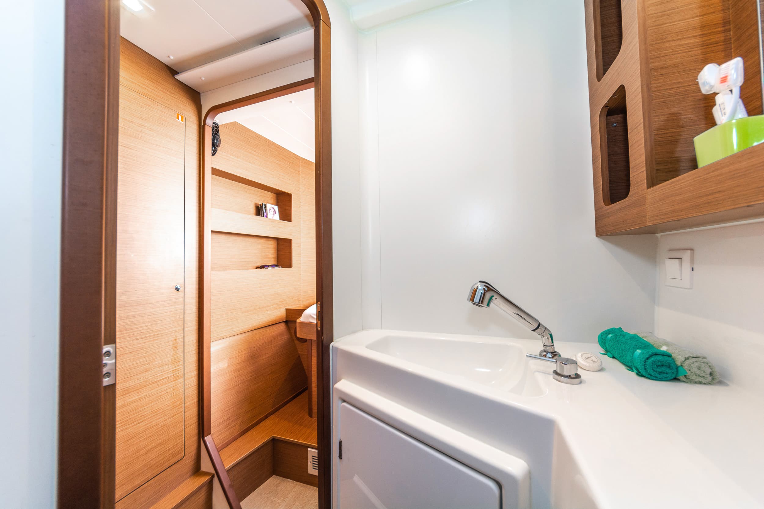 Lagoon 42 - photo 21