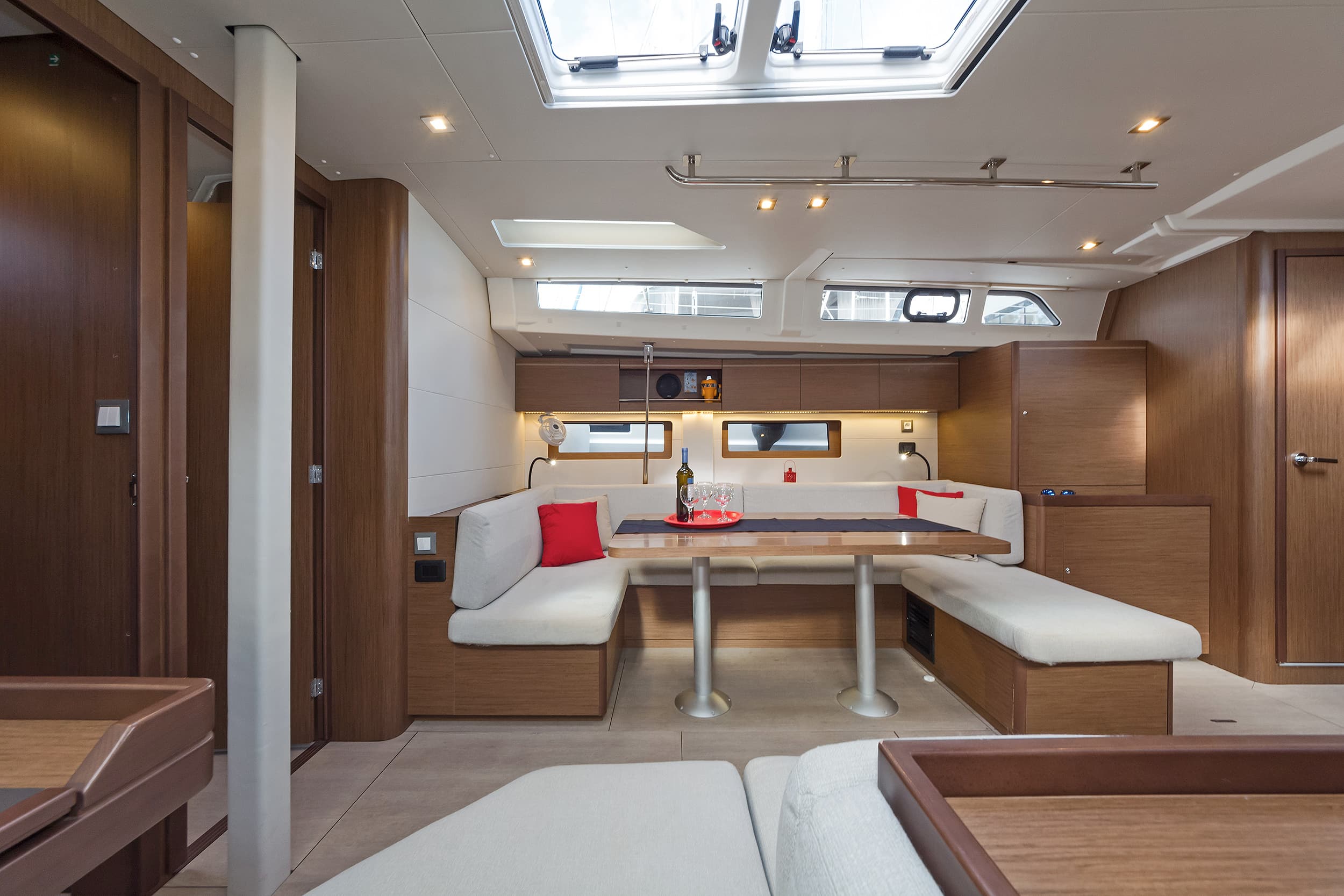 Oceanis 51.1 - photo 16