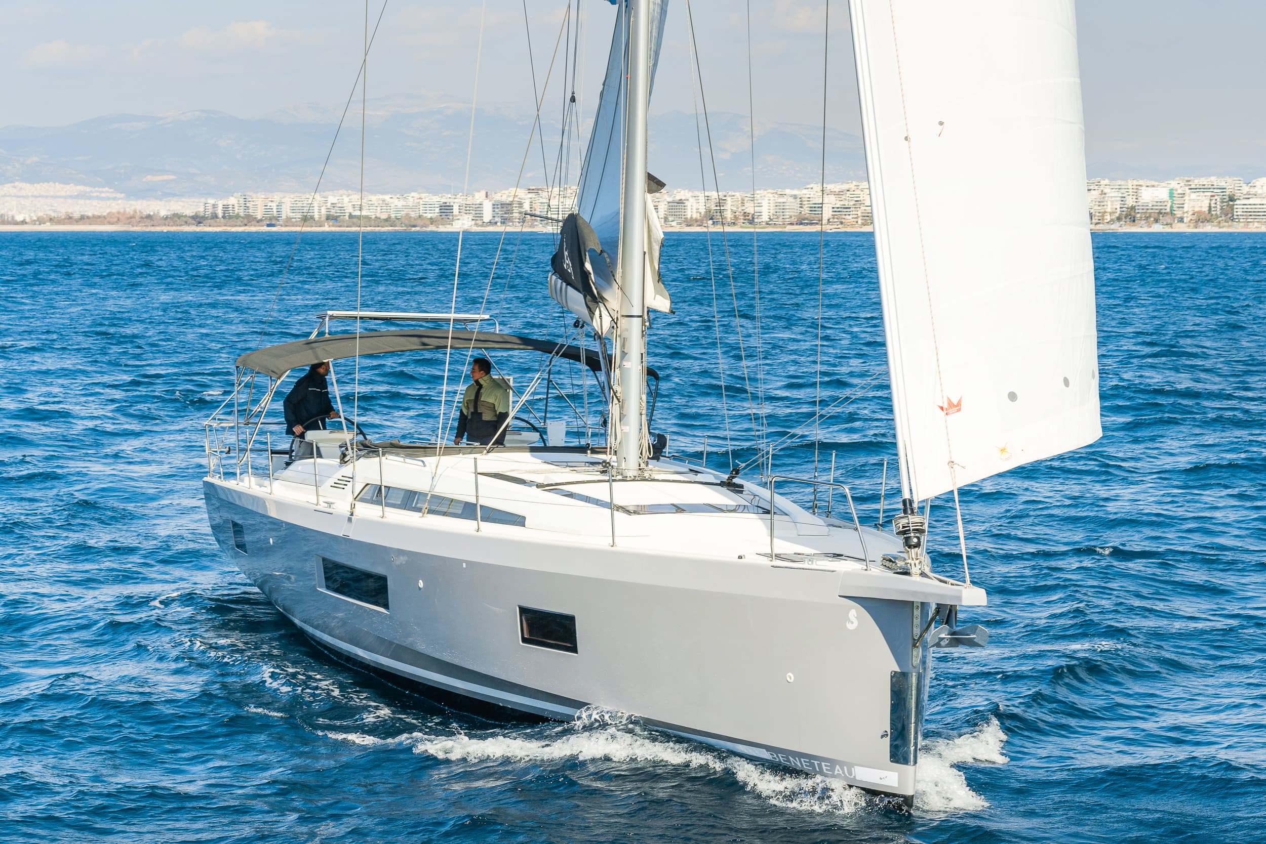 Oceanis 51.1 - photo 12