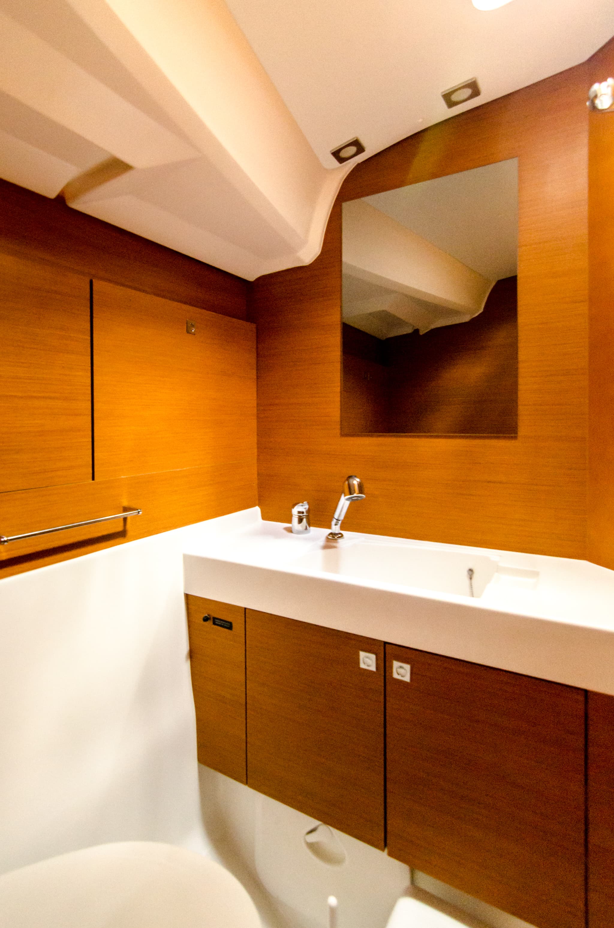 Sun Odyssey 519 - photo 4