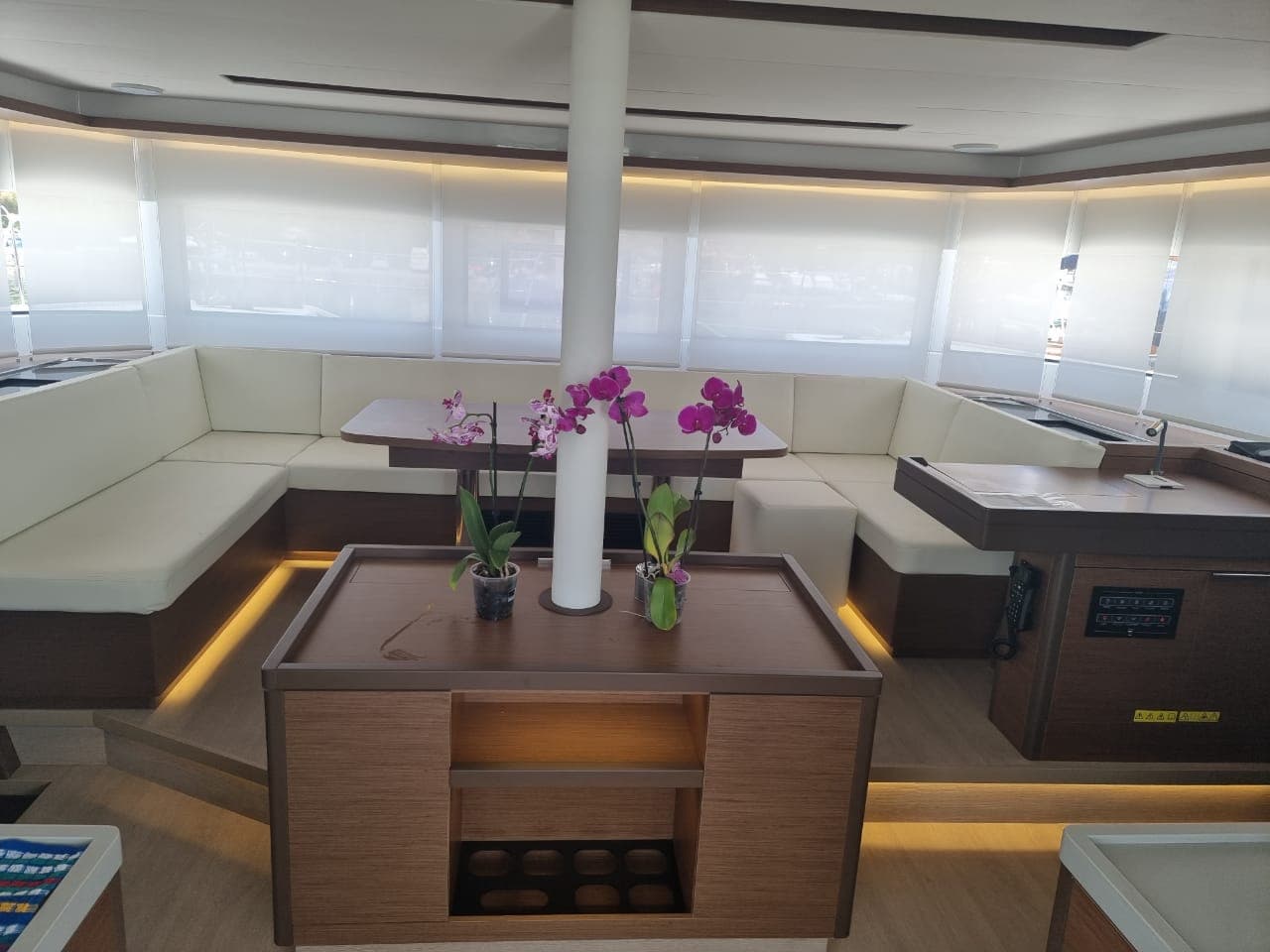 Lagoon 50 - photo 12