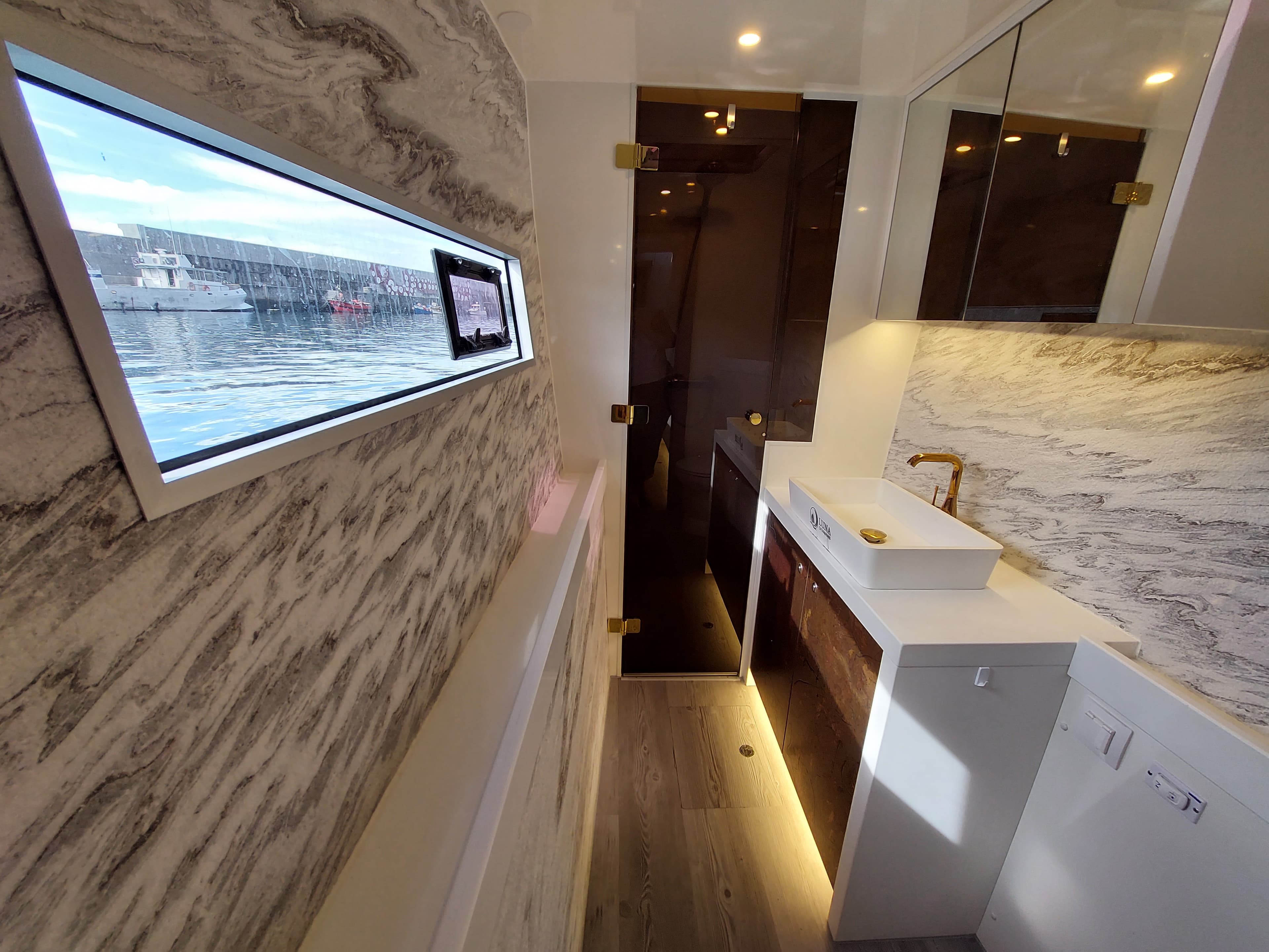 Luna 47 Power - photo 10