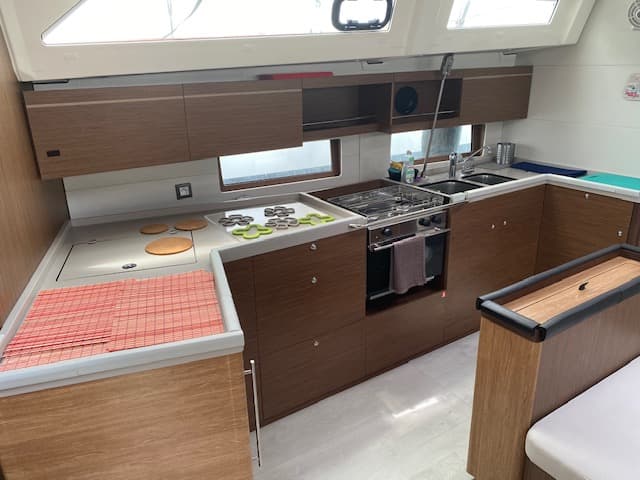 Oceanis 46.1 - photo 9