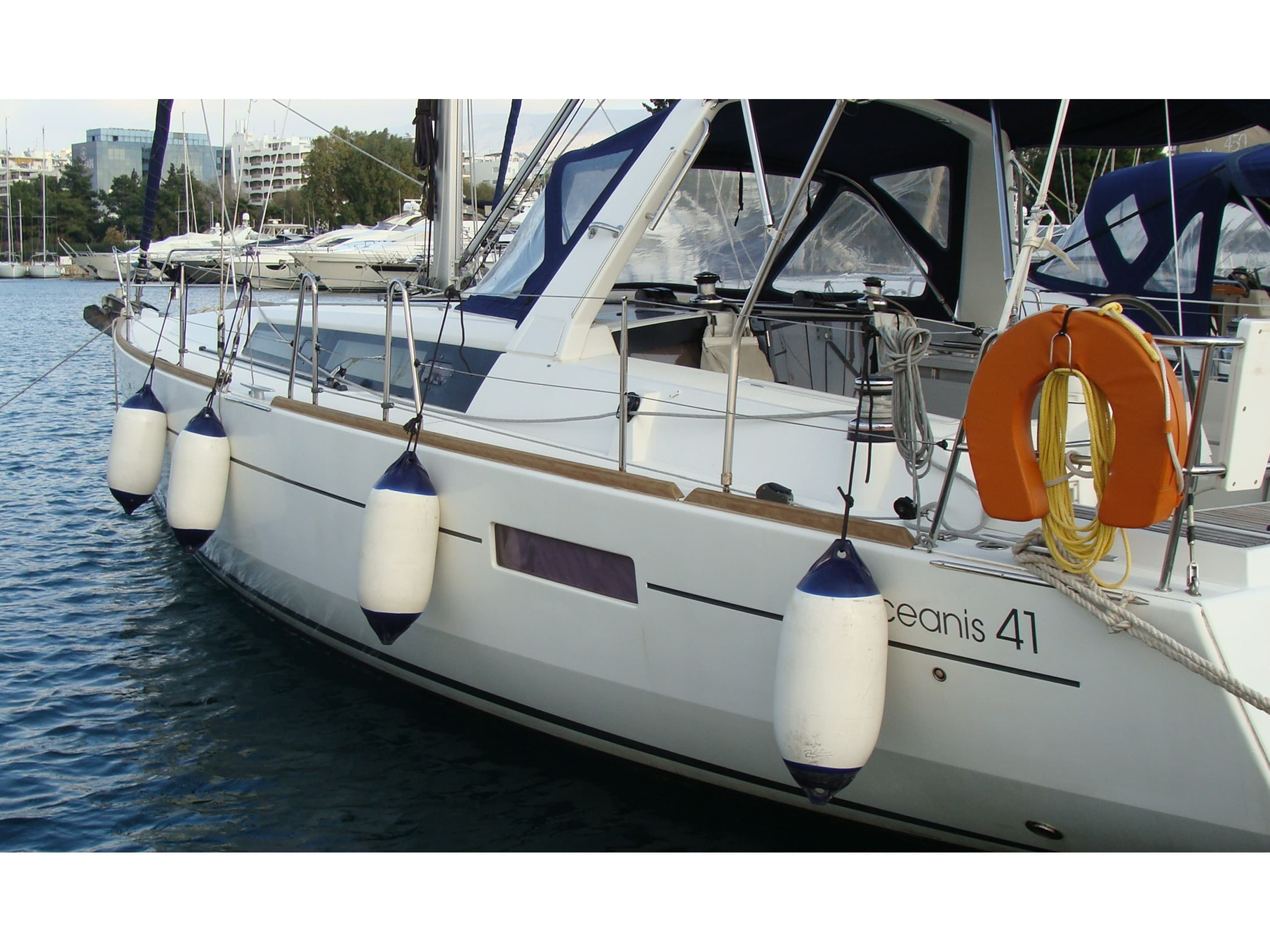 Oceanis 41 - photo