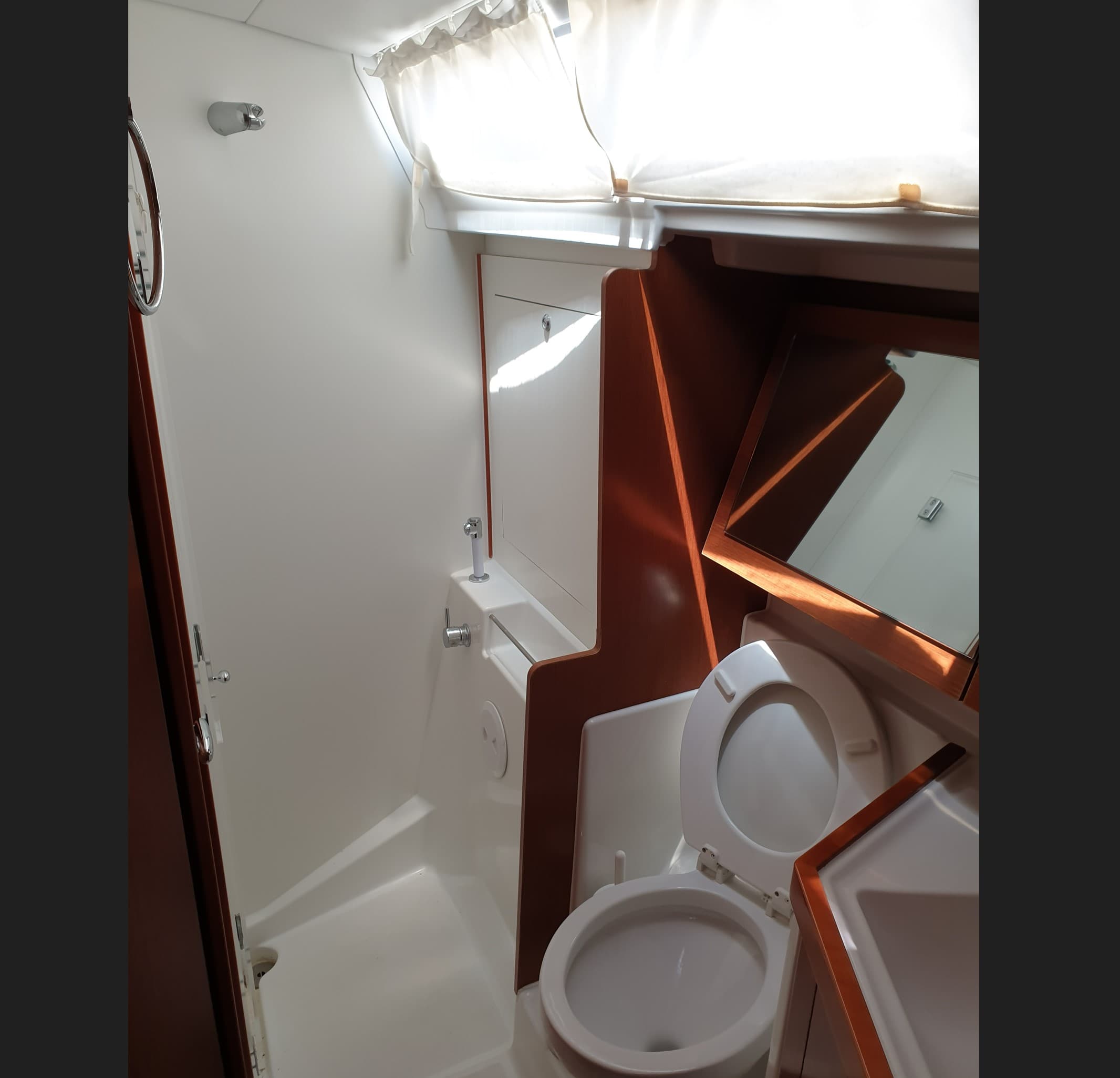 Oceanis 41 - photo 6