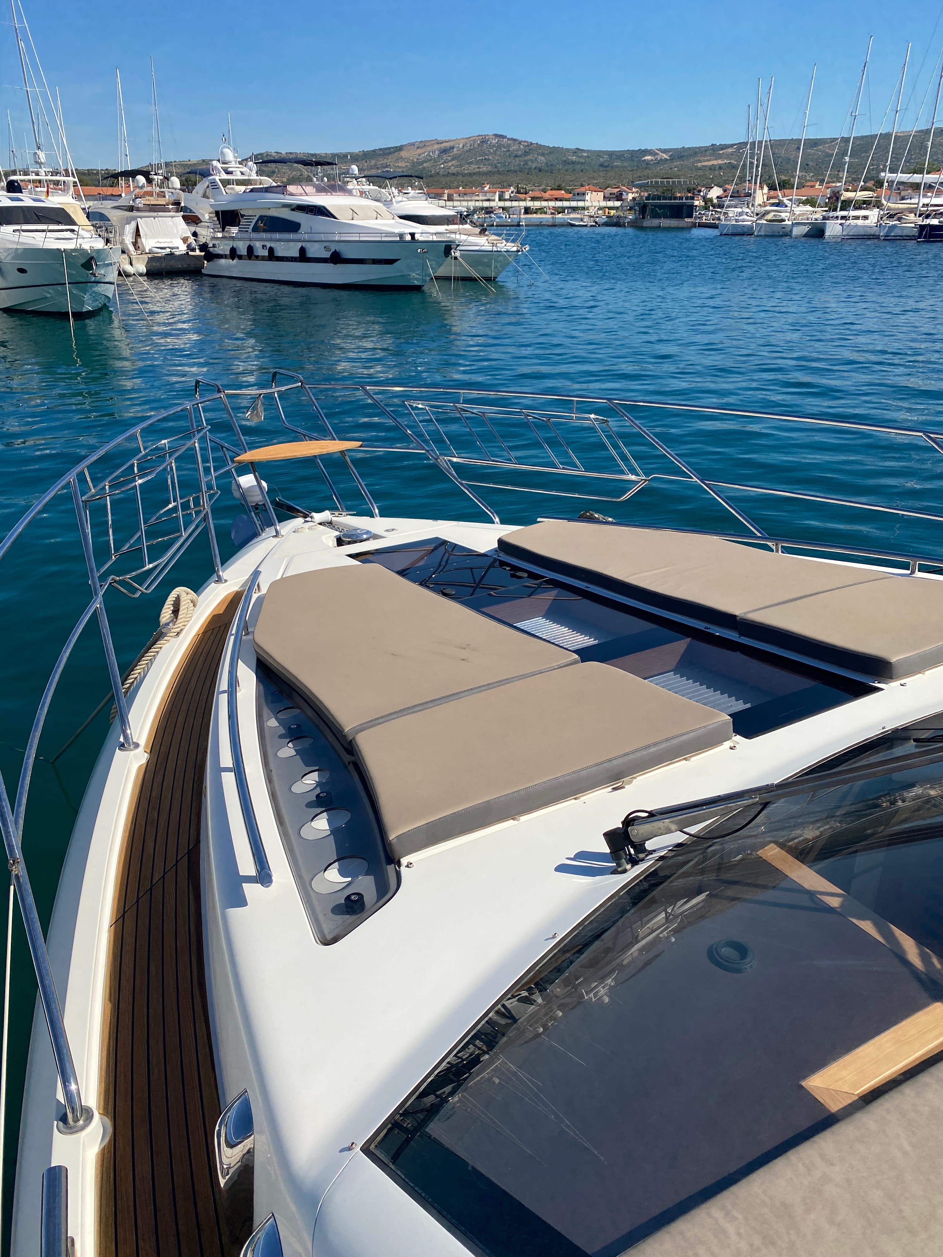 Galeon 550 Sky - photo 15