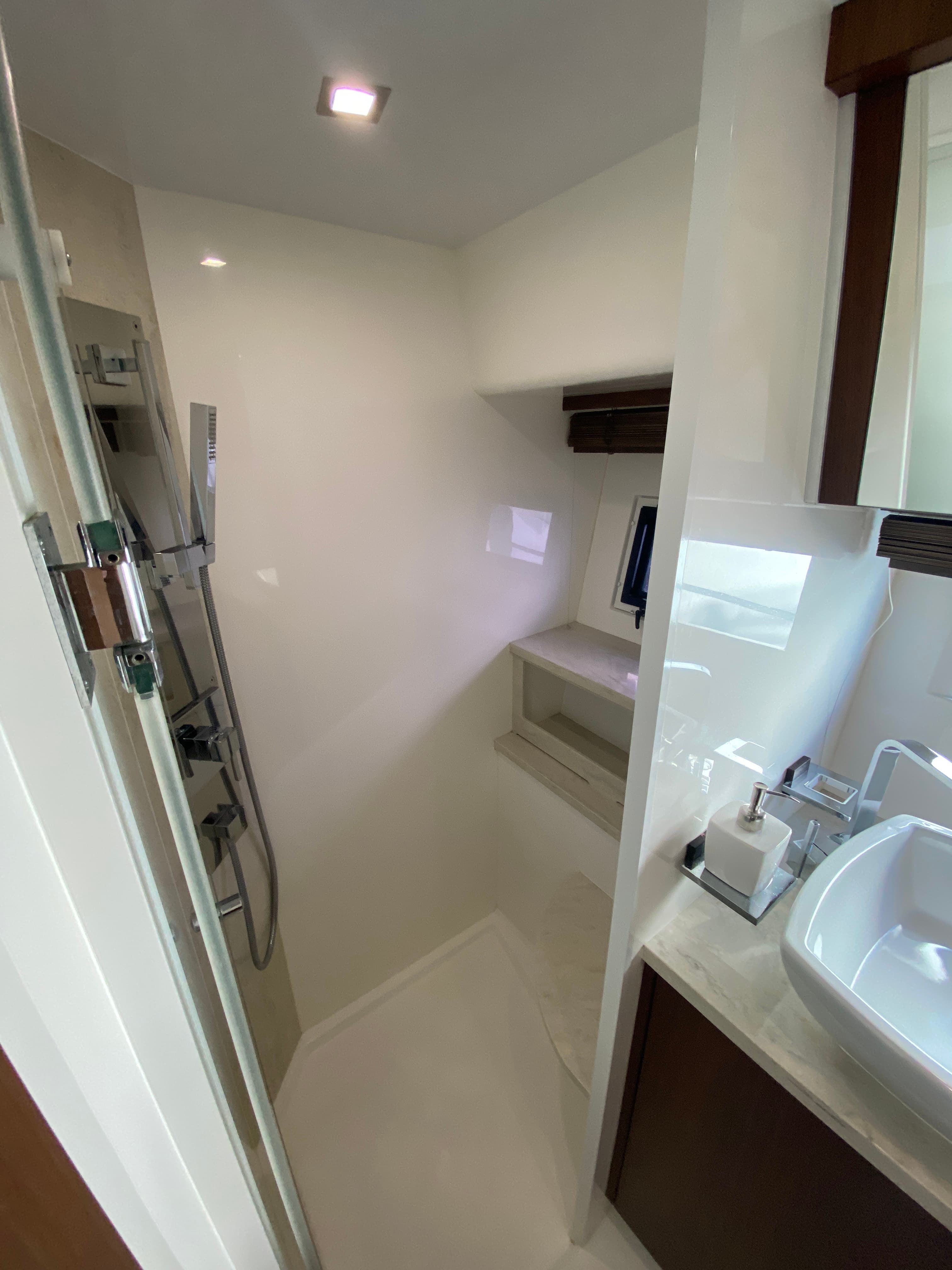 Galeon 550 Sky - photo 40