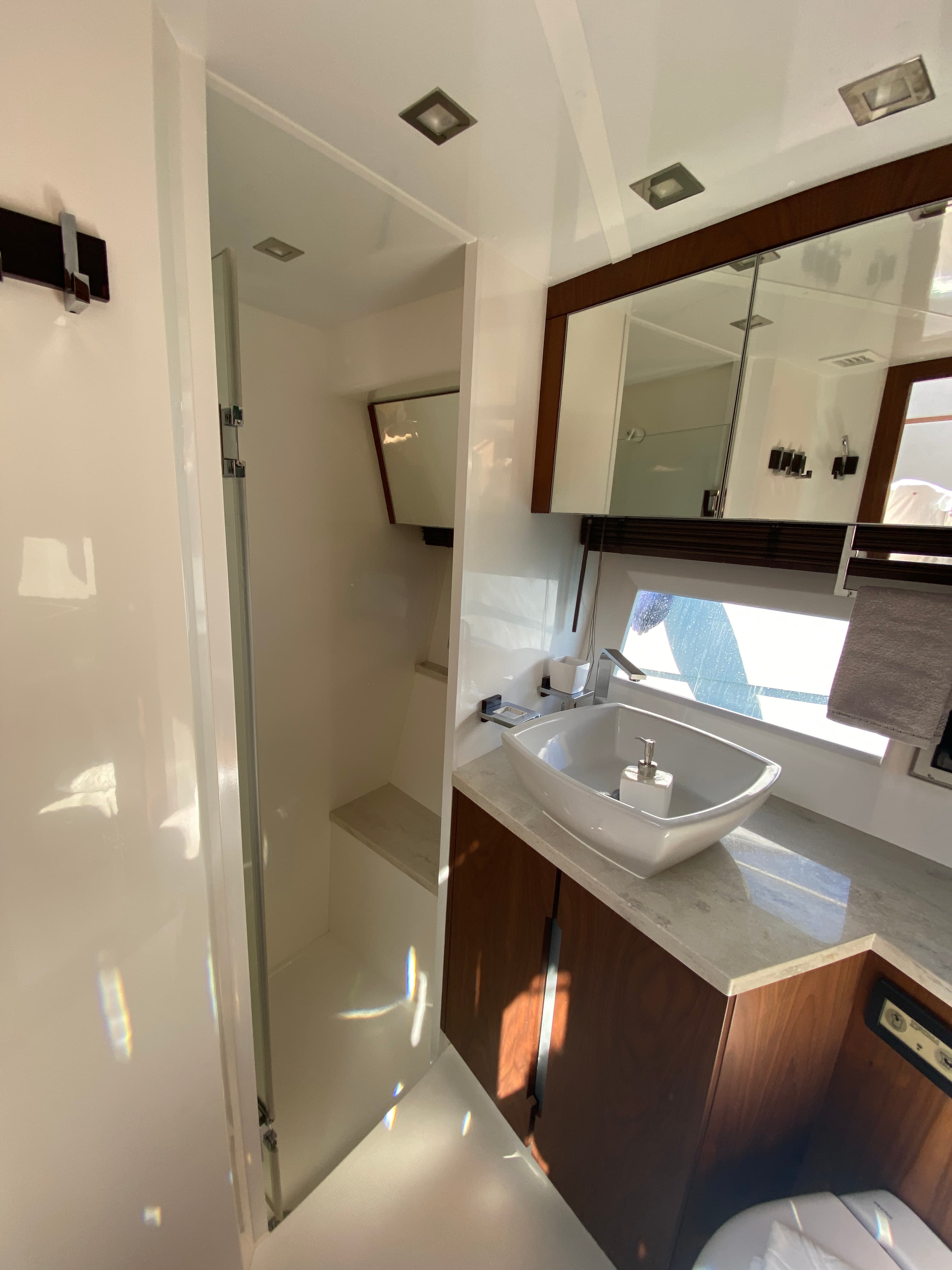 Galeon 550 Sky - photo 21