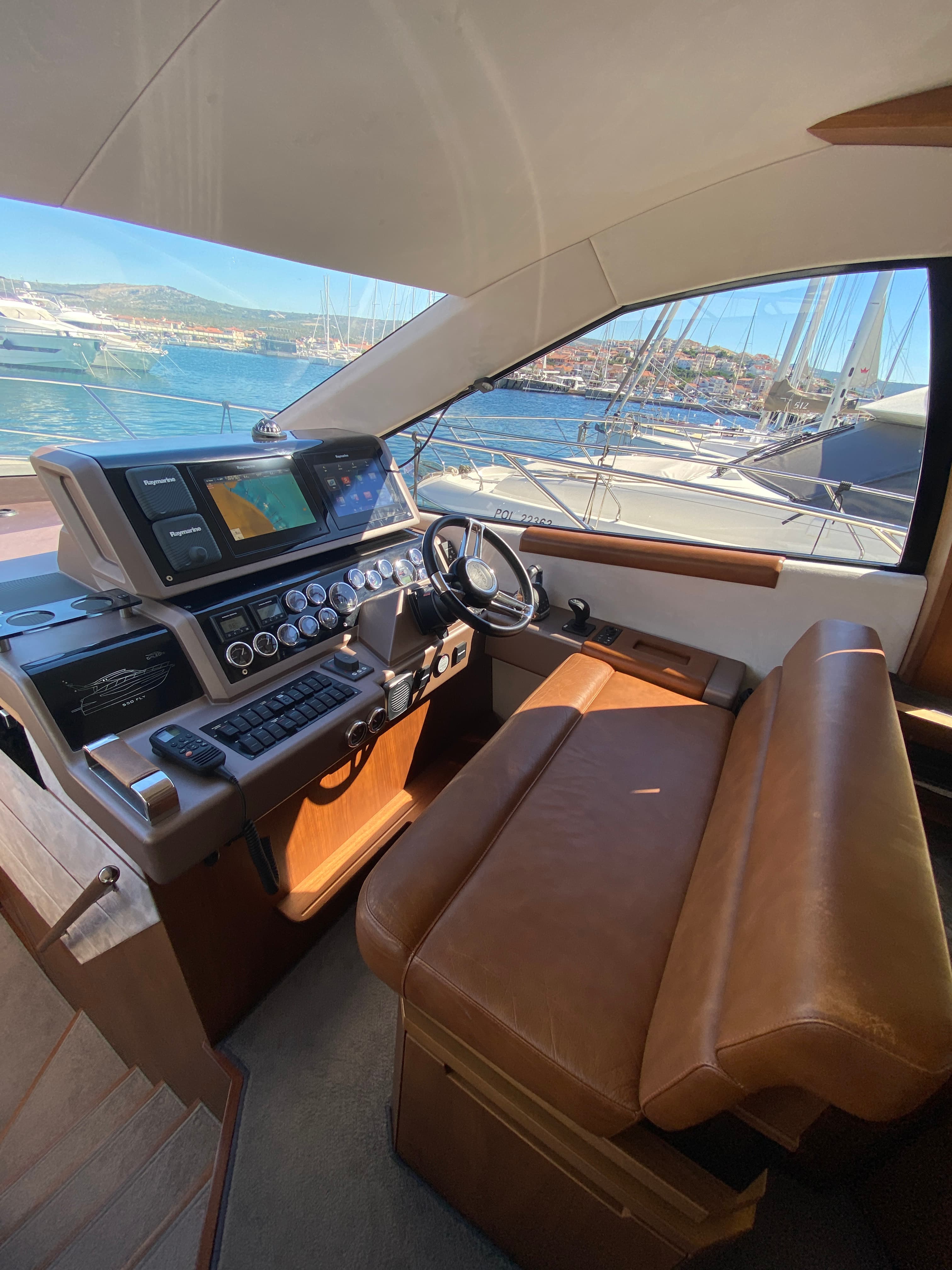 Galeon 550 Sky - photo 6