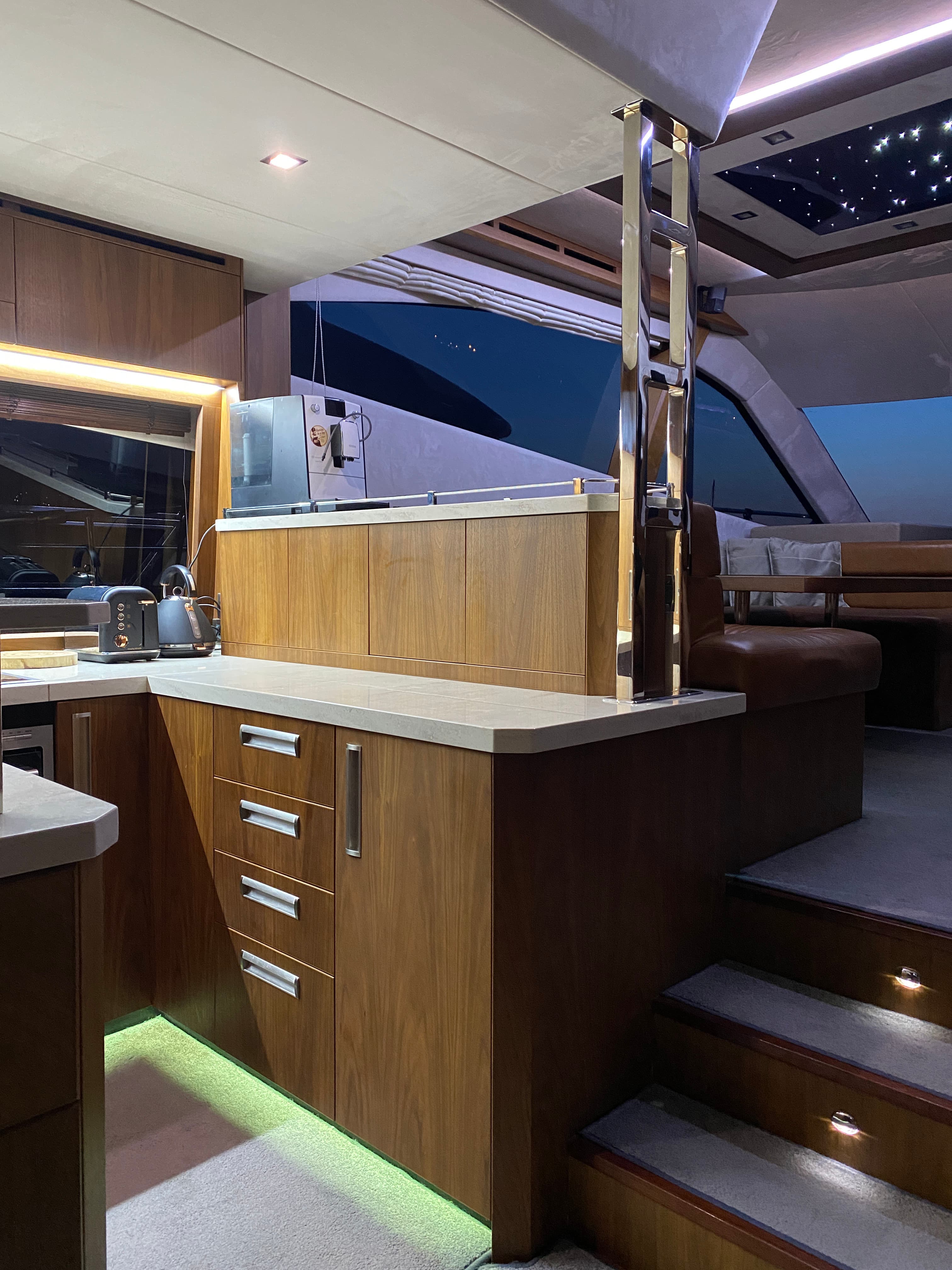 Galeon 550 Sky - photo 14