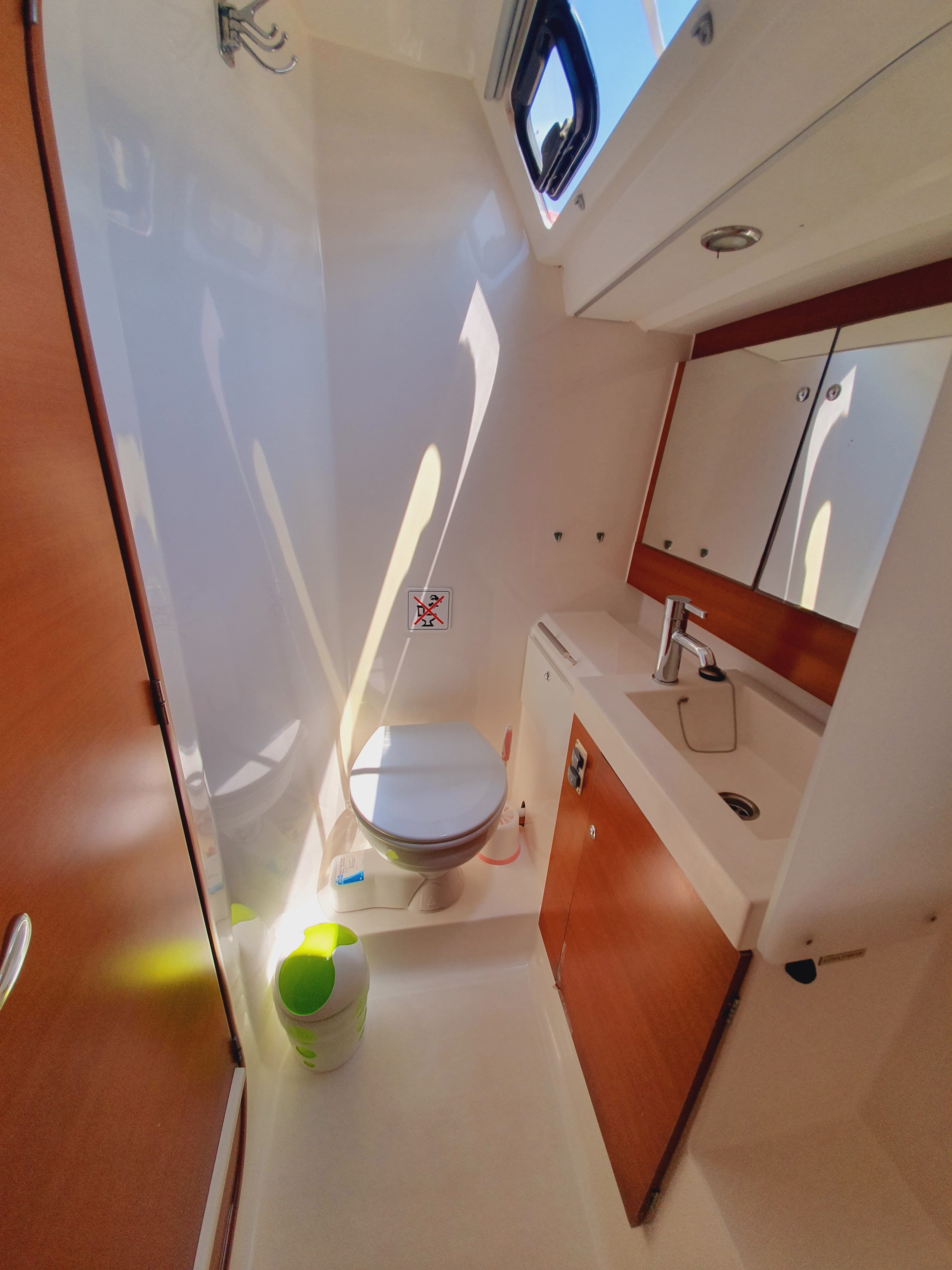 Dufour 405 - photo 50