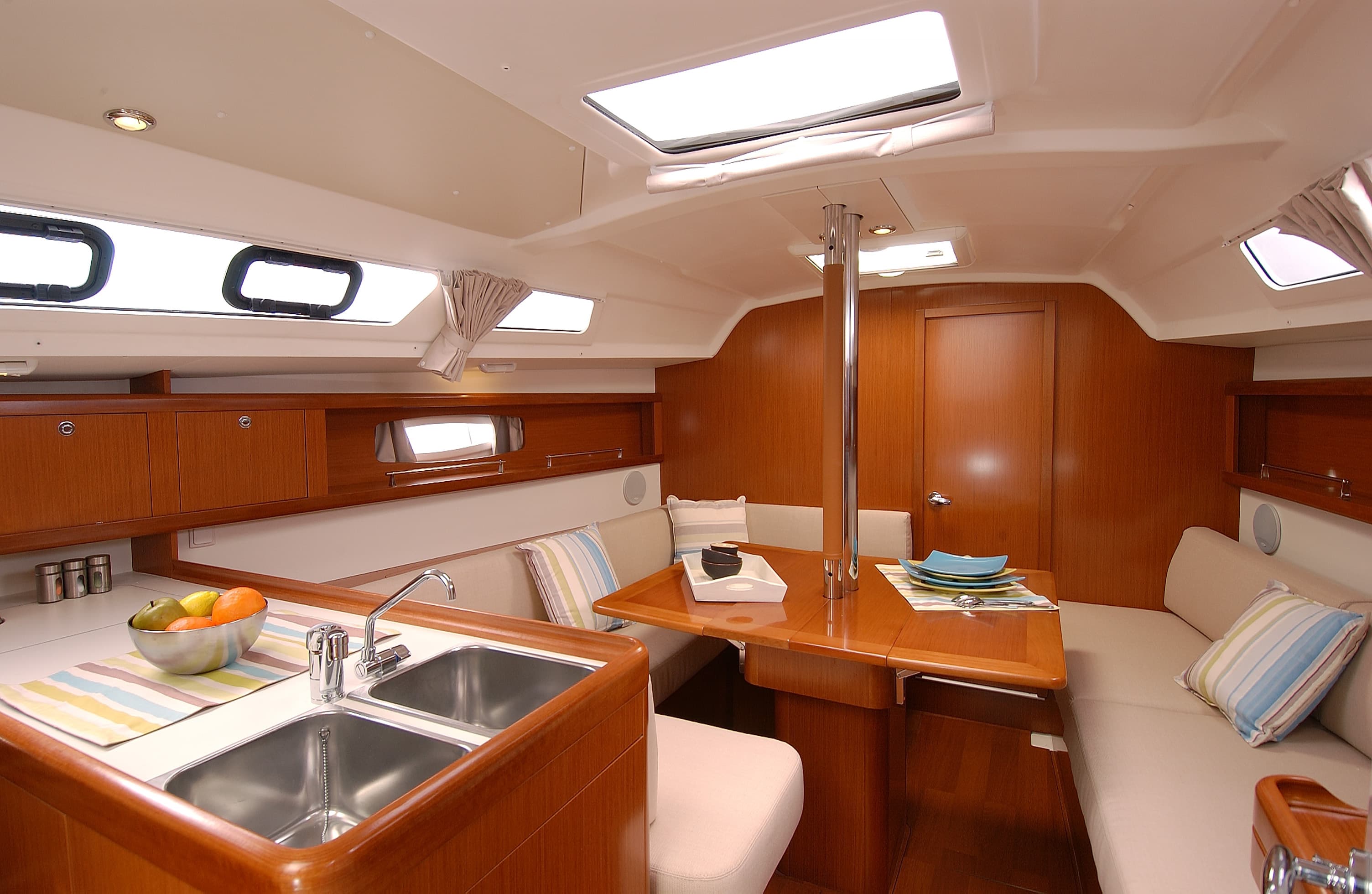 Oceanis 34 - photo 11