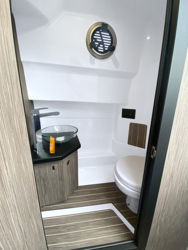 Ranieri Cayman 28.0 Executive - photo 4