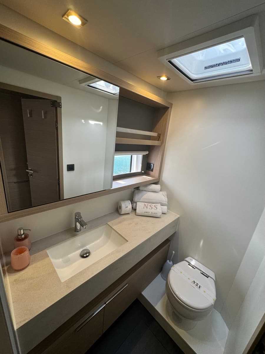 Lagoon 55 - photo 22