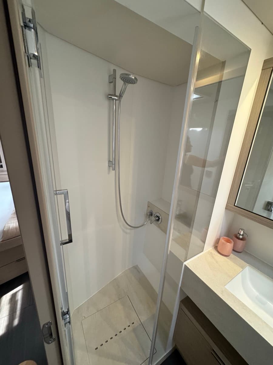 Lagoon 55 - photo 13