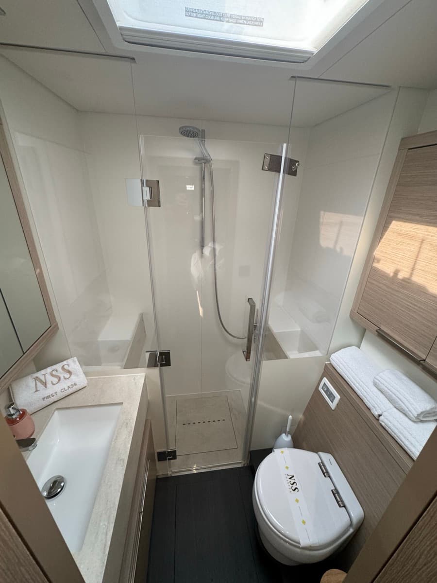 Lagoon 55 - photo 19