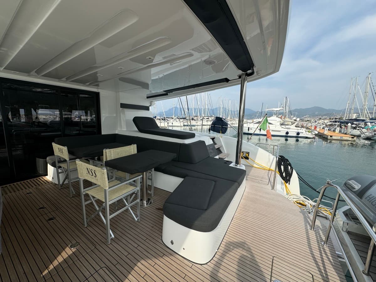 Lagoon 55 - photo 30