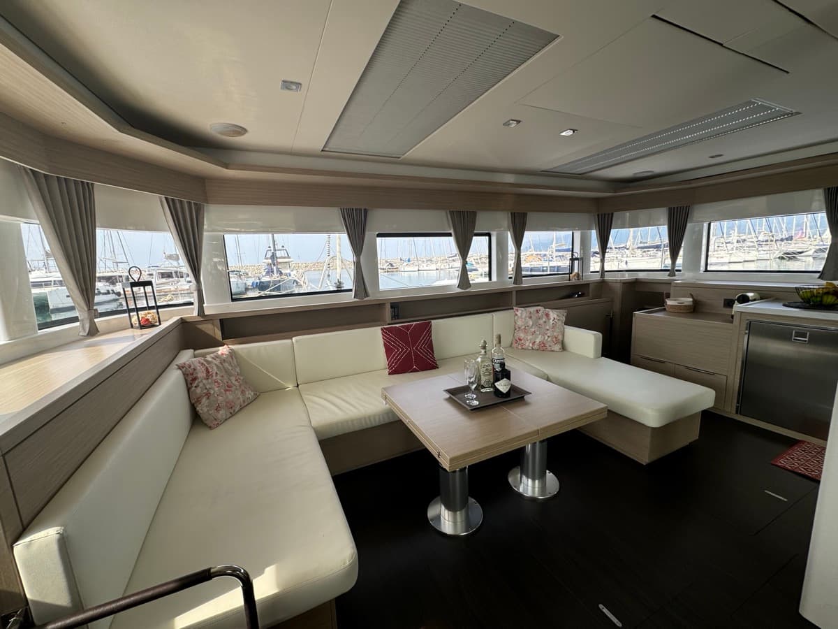 Lagoon 55 - photo 24