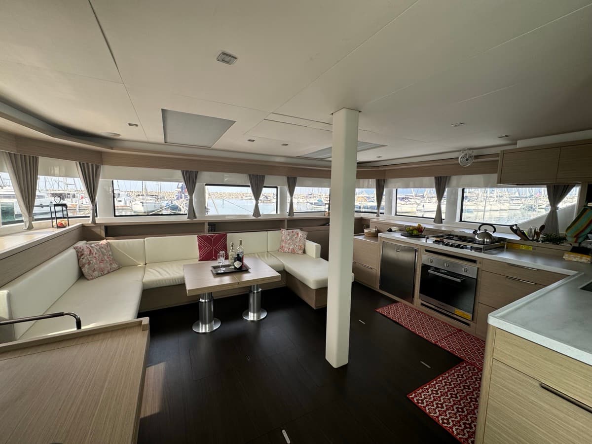 Lagoon 55 - photo 34