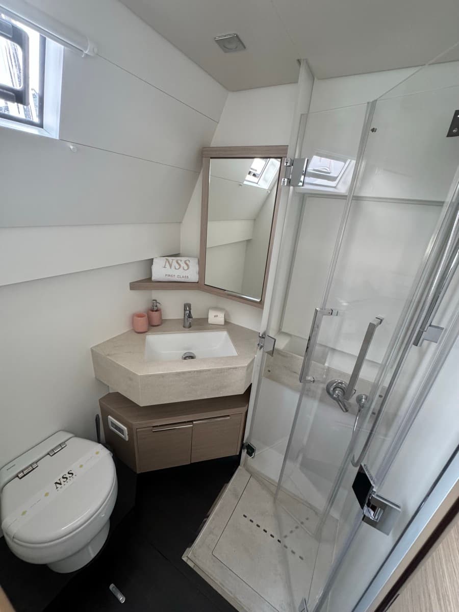 Lagoon 55 - photo 28