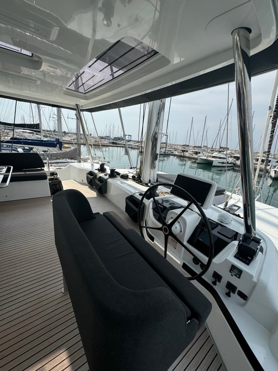 Lagoon 55 - photo 14