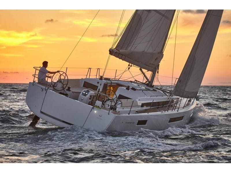 Sun Odyssey 440 - photo