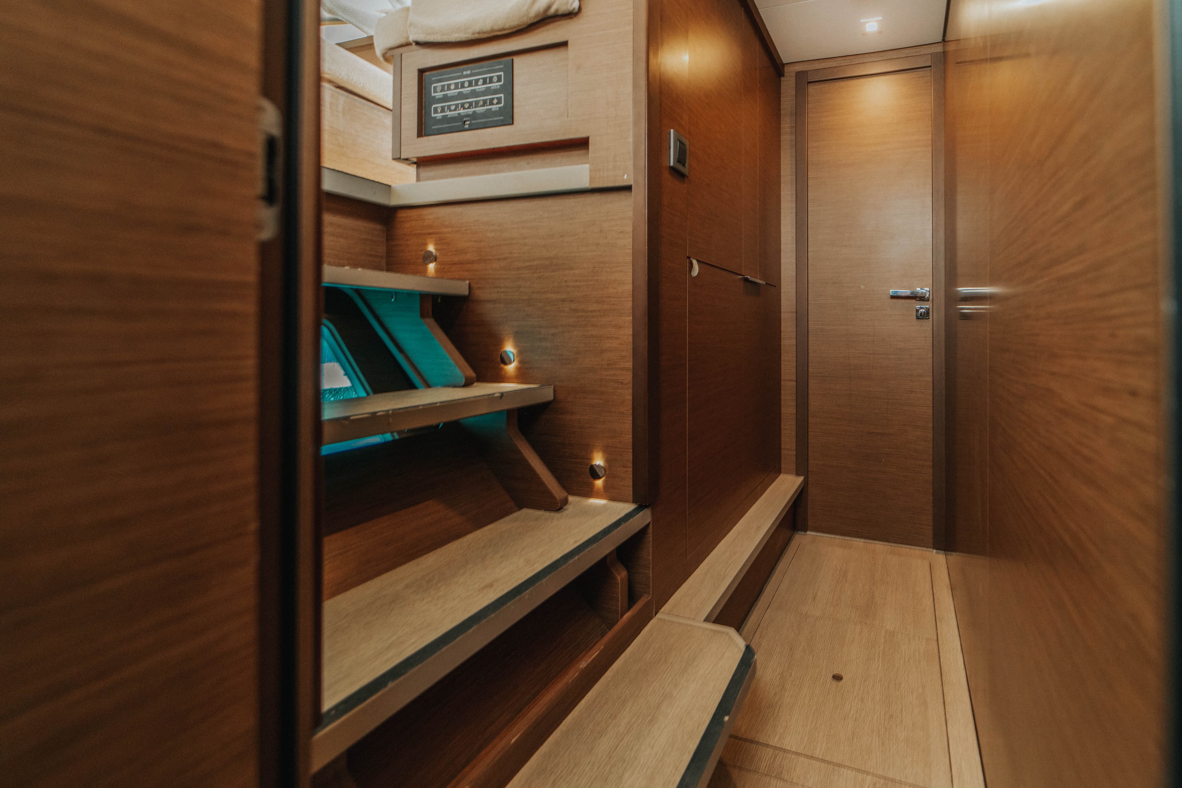 Lagoon 46  - photo 28