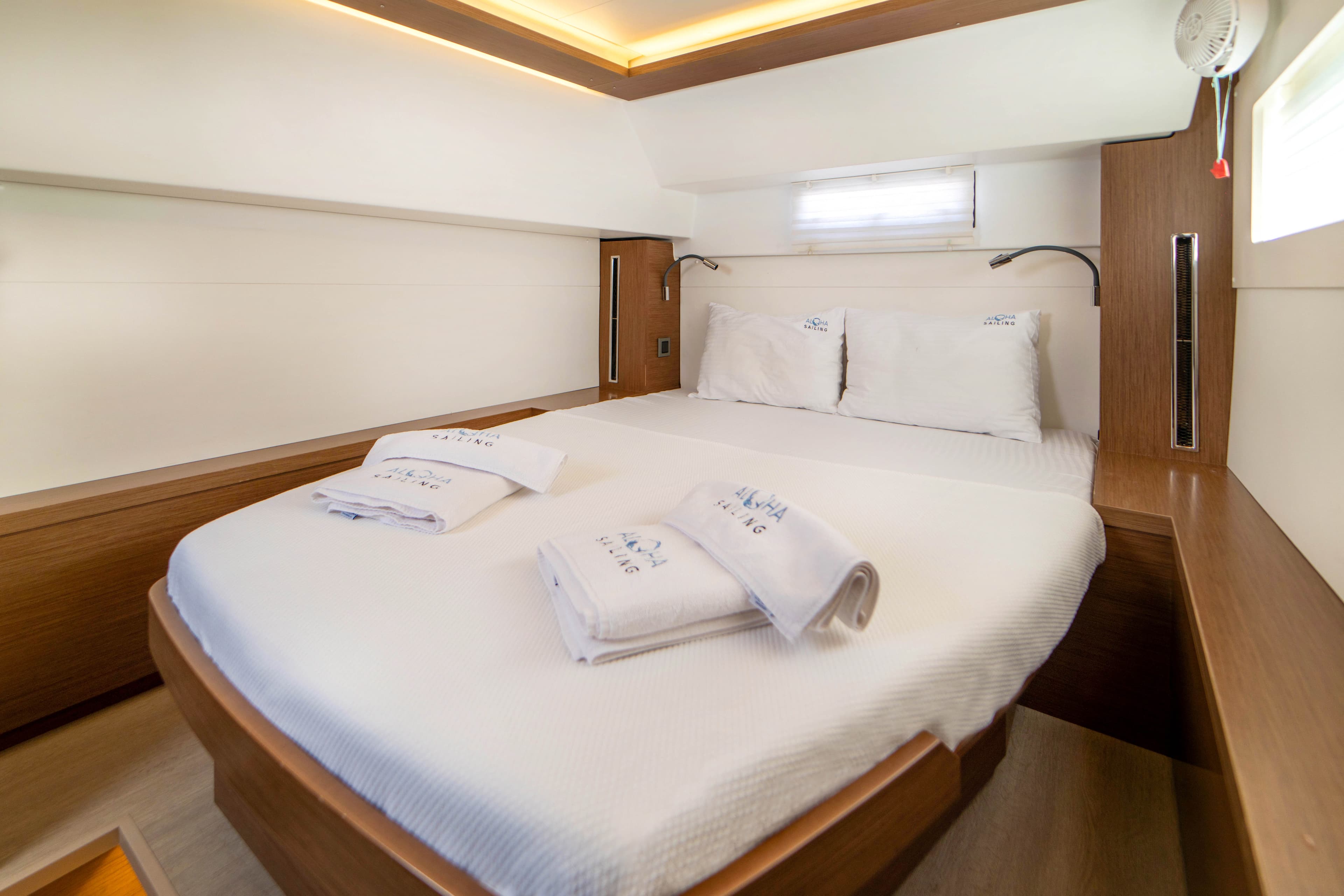 Lagoon 46  - photo 25