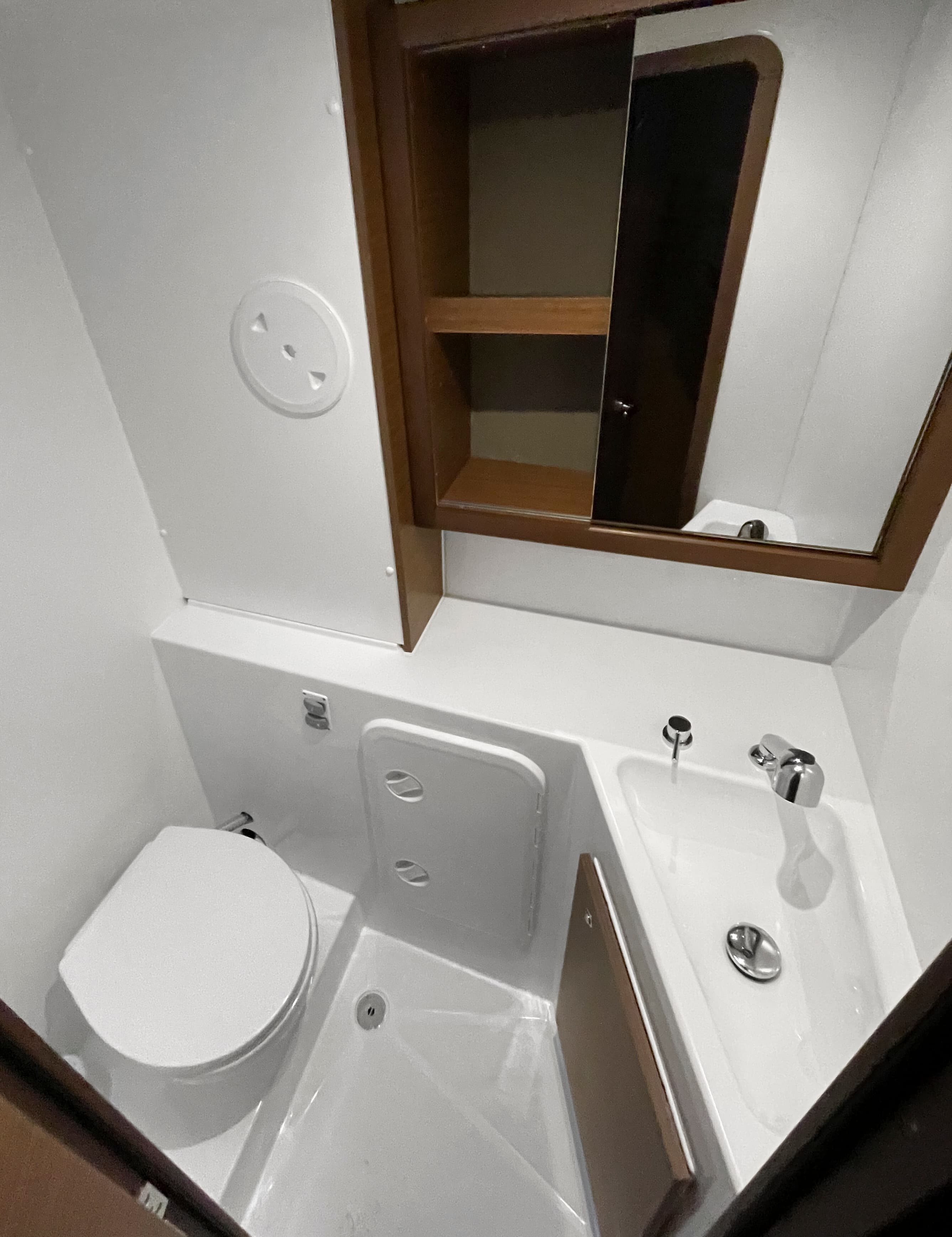 Lagoon 42 - photo 13