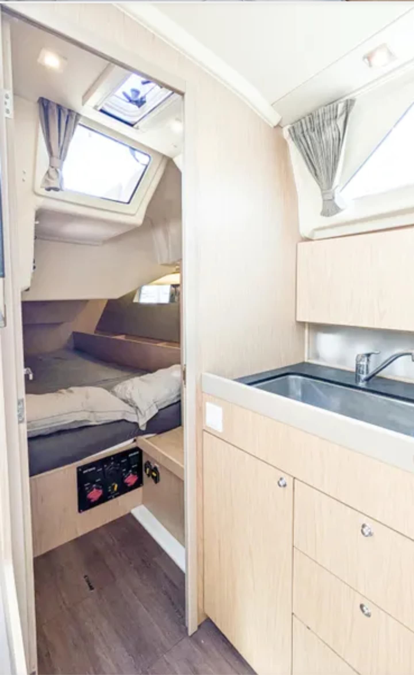 Oceanis 41.1 - photo 15