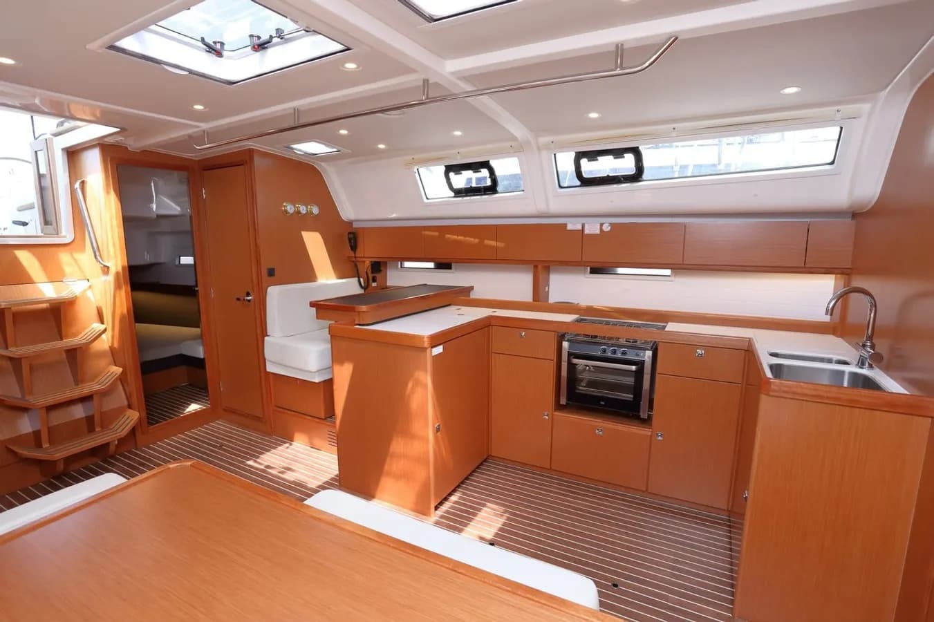 Bavaria 51 Cruiser - photo 7