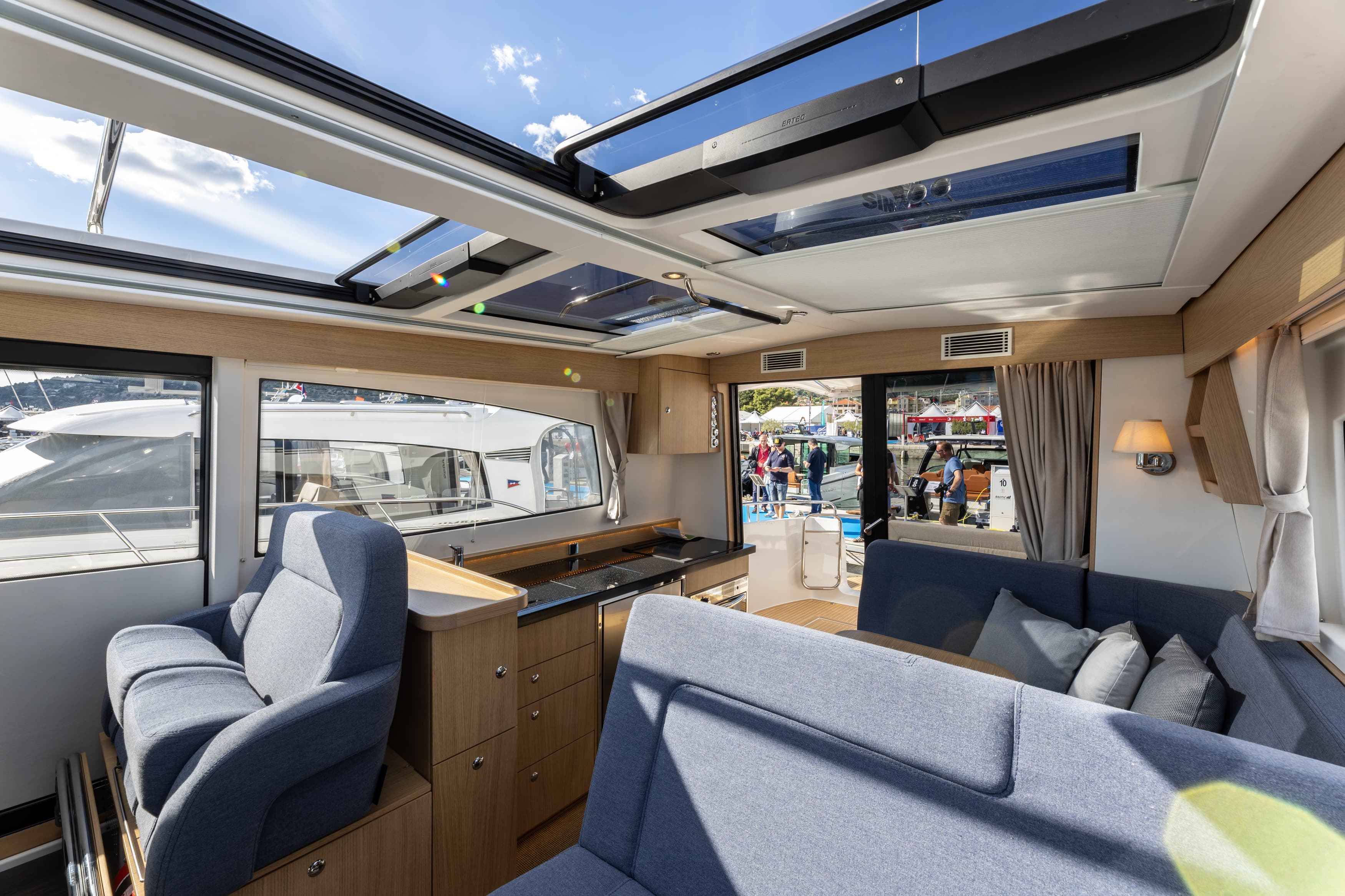 Nimbus 405 Coupe - photo 12